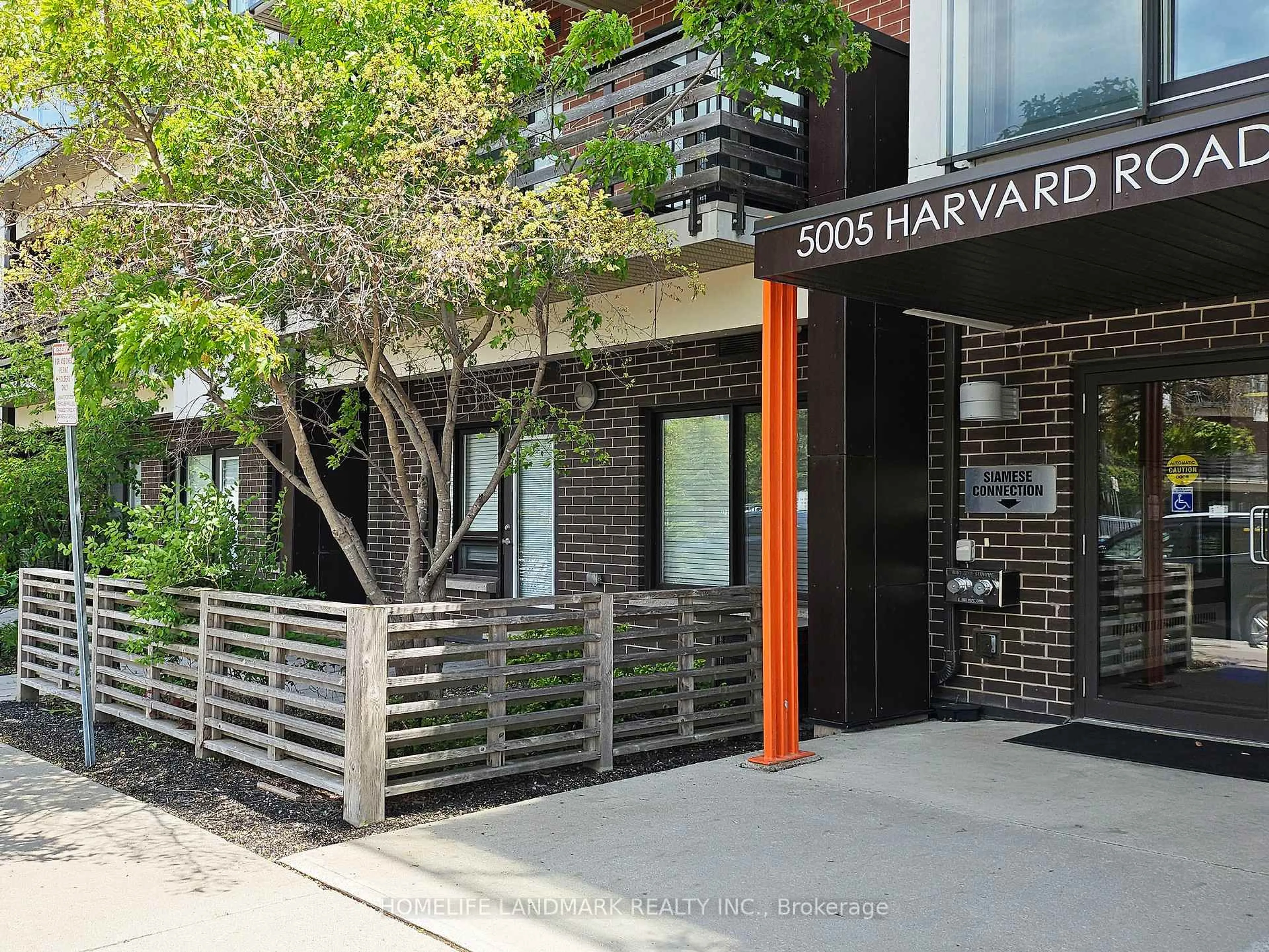 Unknown for 5005 Harvard Rd #101, Mississauga Ontario L5M 0W5