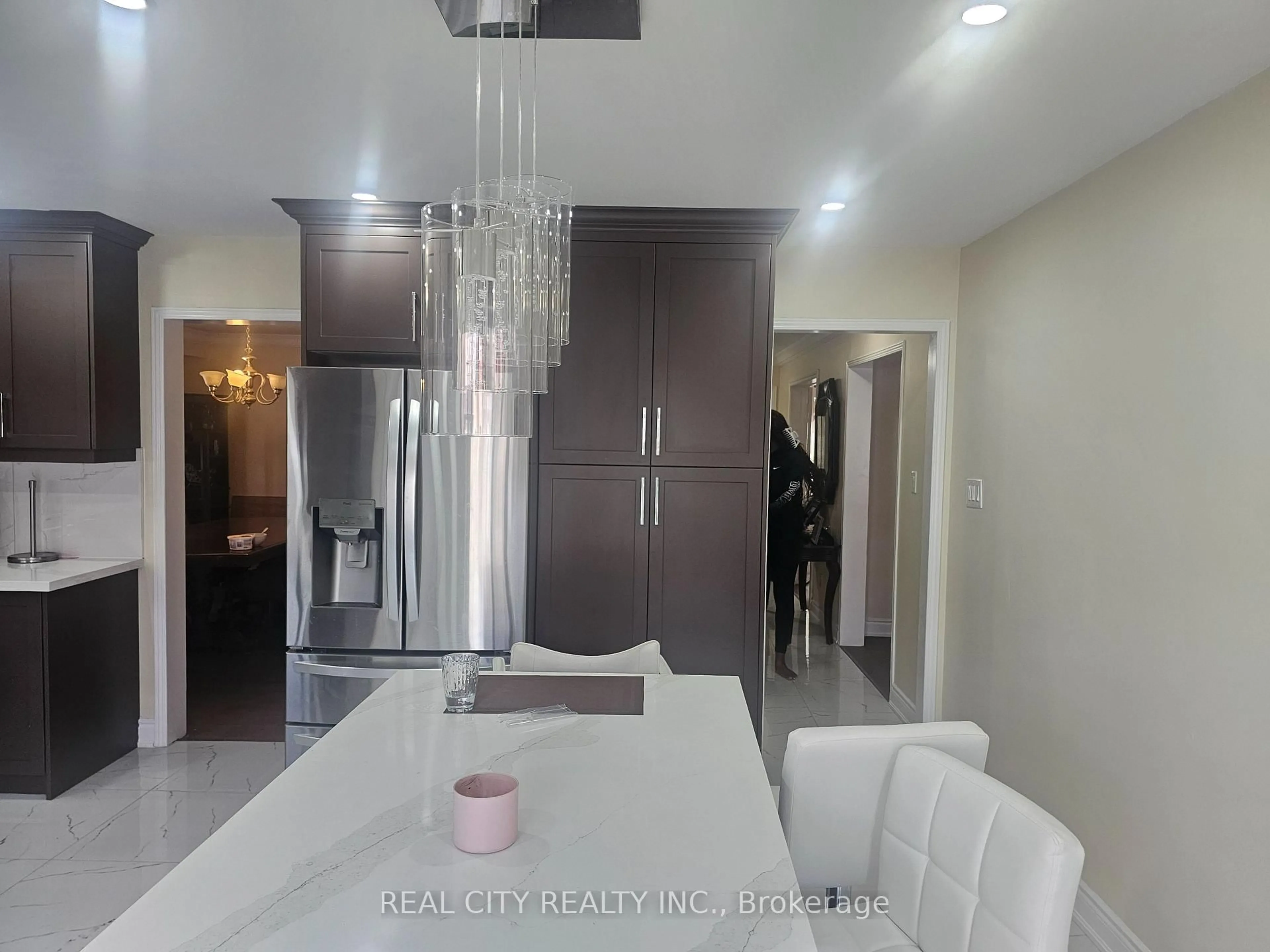 Unknown for 37 Bobcat St, Brampton Ontario L6R 1C8