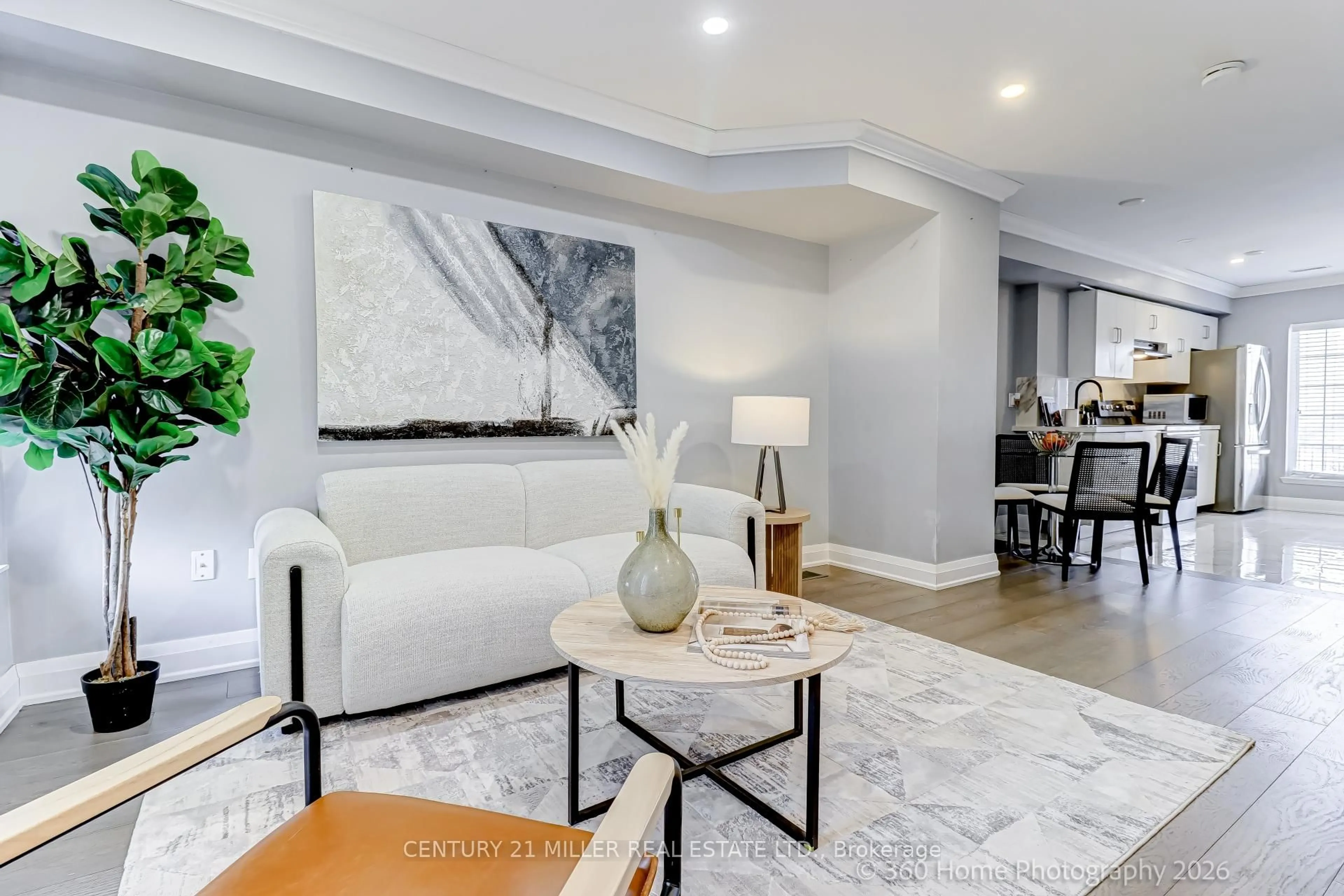 Living room with furniture, unknown for 75 Strathaven Dr #27, Mississauga Ontario L5R 3W1