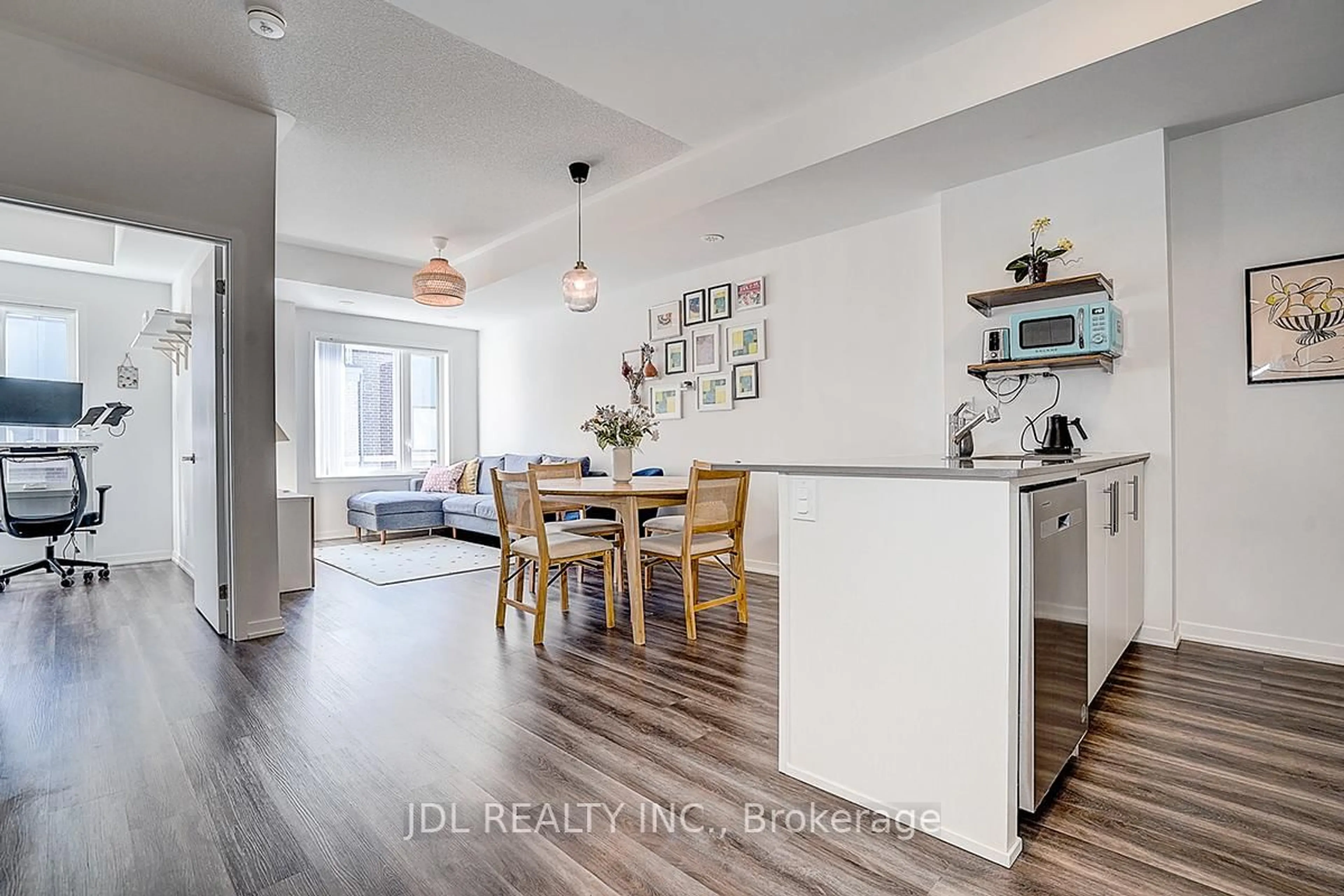 Open concept kitchen, unknown for 30 William Jackson Way #108, Toronto Ontario M8V 0J7