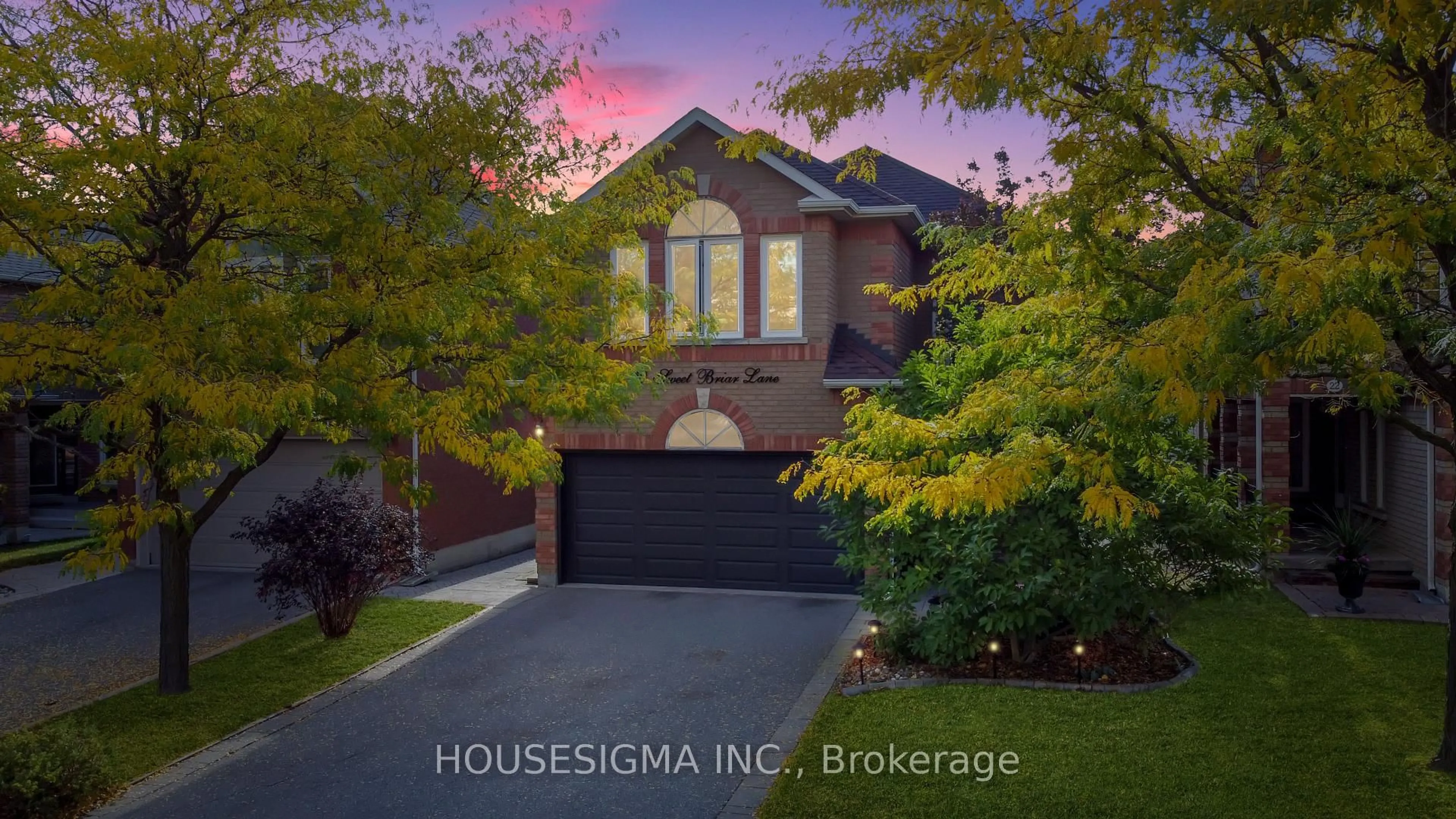 Home with brick exterior material, street for 20 Sweet Briar Lane, Brampton Ontario L6Z 4V3