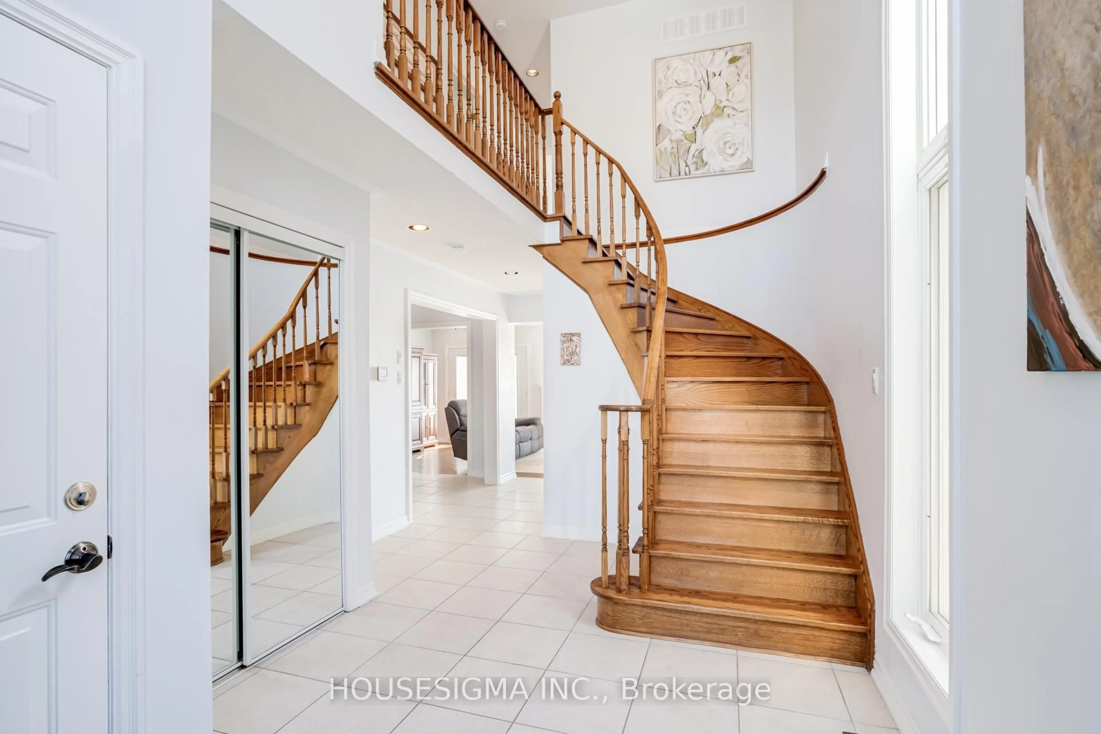 Stairs for 20 Sweet Briar Lane, Brampton Ontario L6Z 4V3