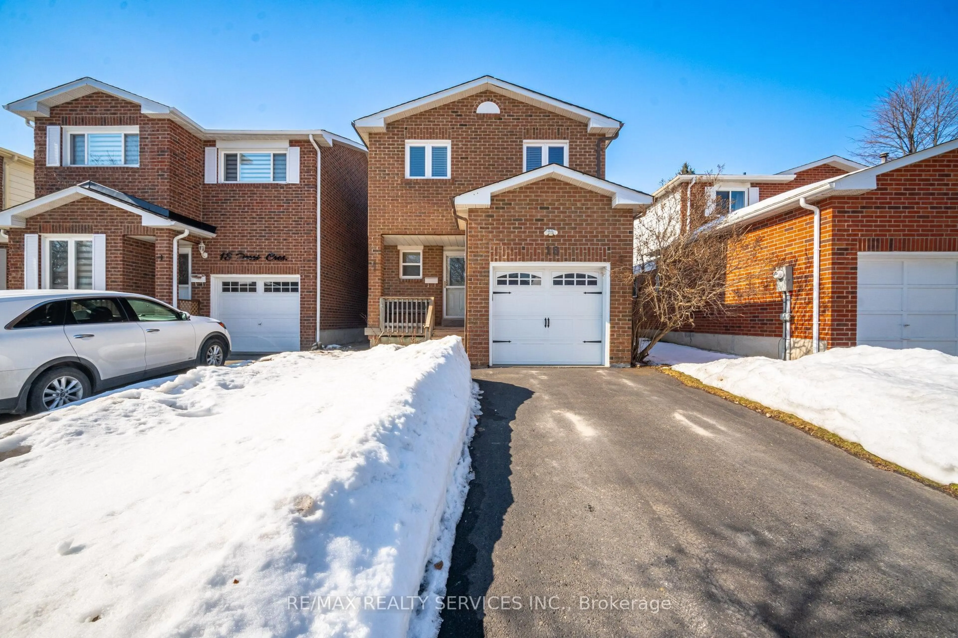 Home with brick exterior material, street for 16 Ferri Cres, Brampton Ontario L6Z 1R9