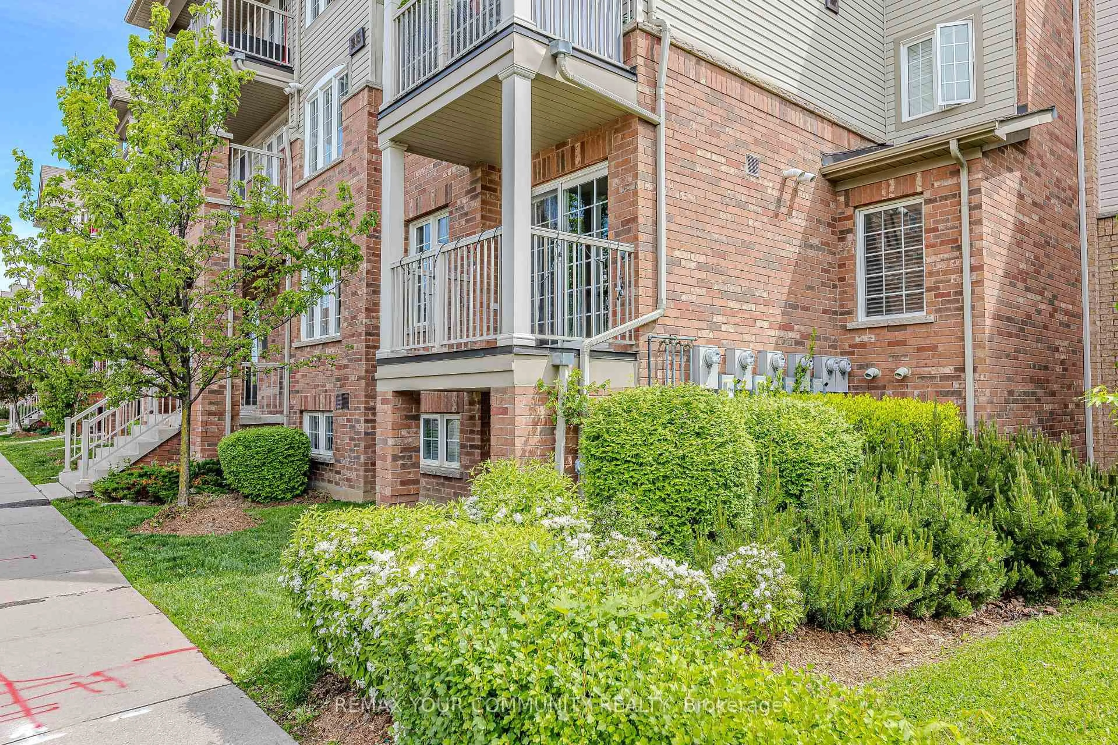 Patio, unknown for 149 Isaac Devins Blvd #5, Toronto Ontario M9M 0C5