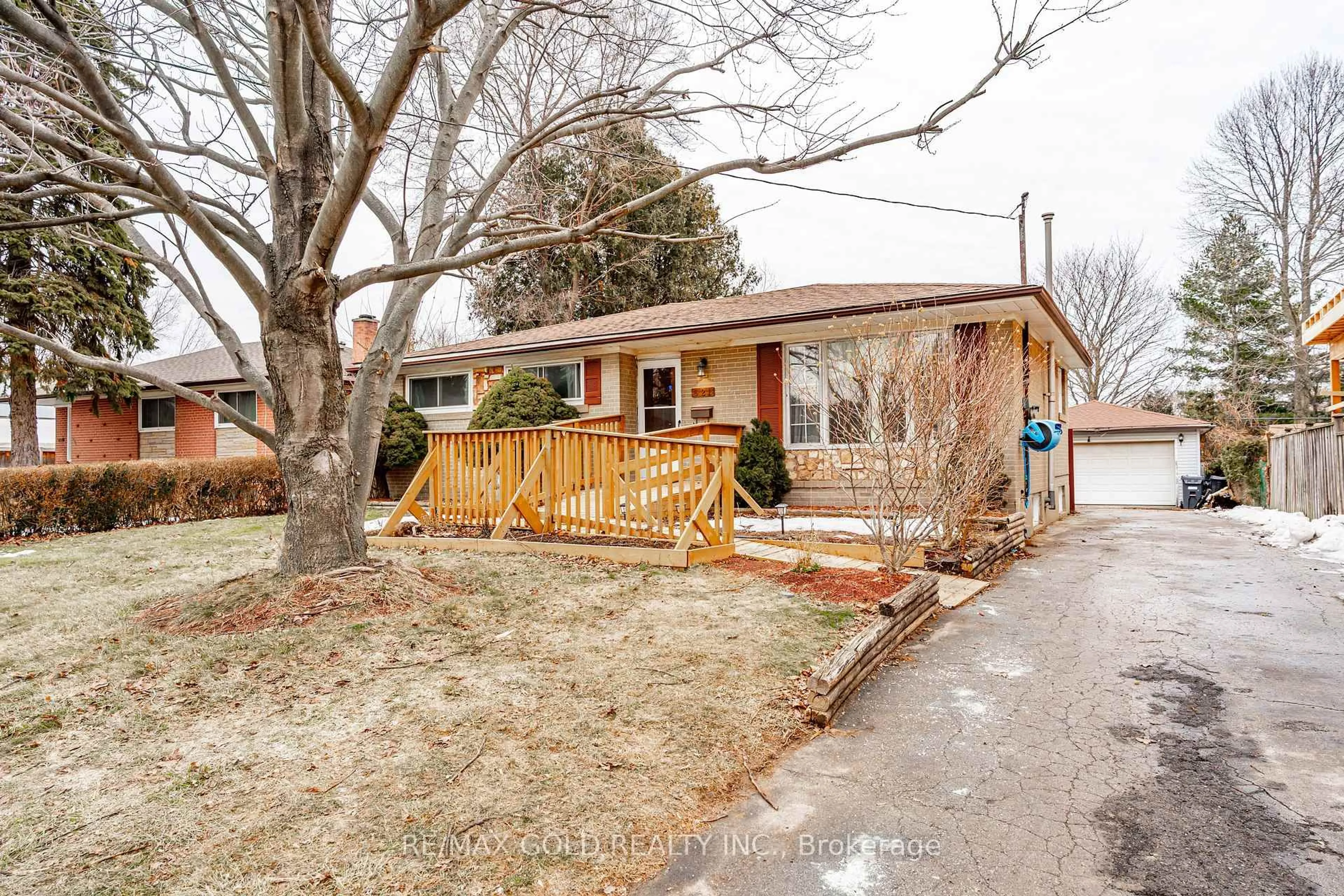 Unknown for 521 Sandbrook Rd, Oakville Ontario L6L 4M6