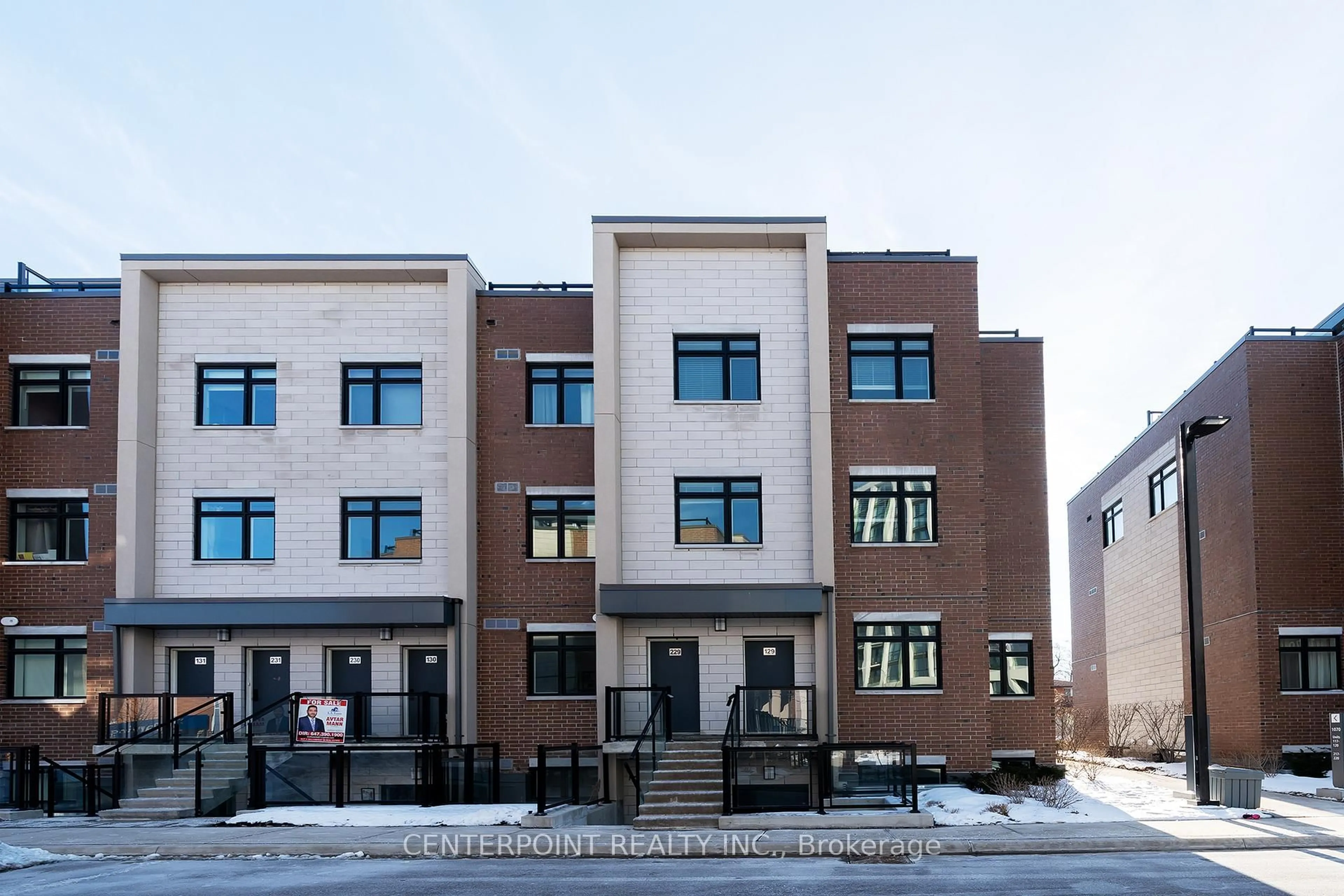 Home with brick exterior material, street for 1062 Douglas Mccurdy Common #129, Mississauga Ontario L5G 0C6