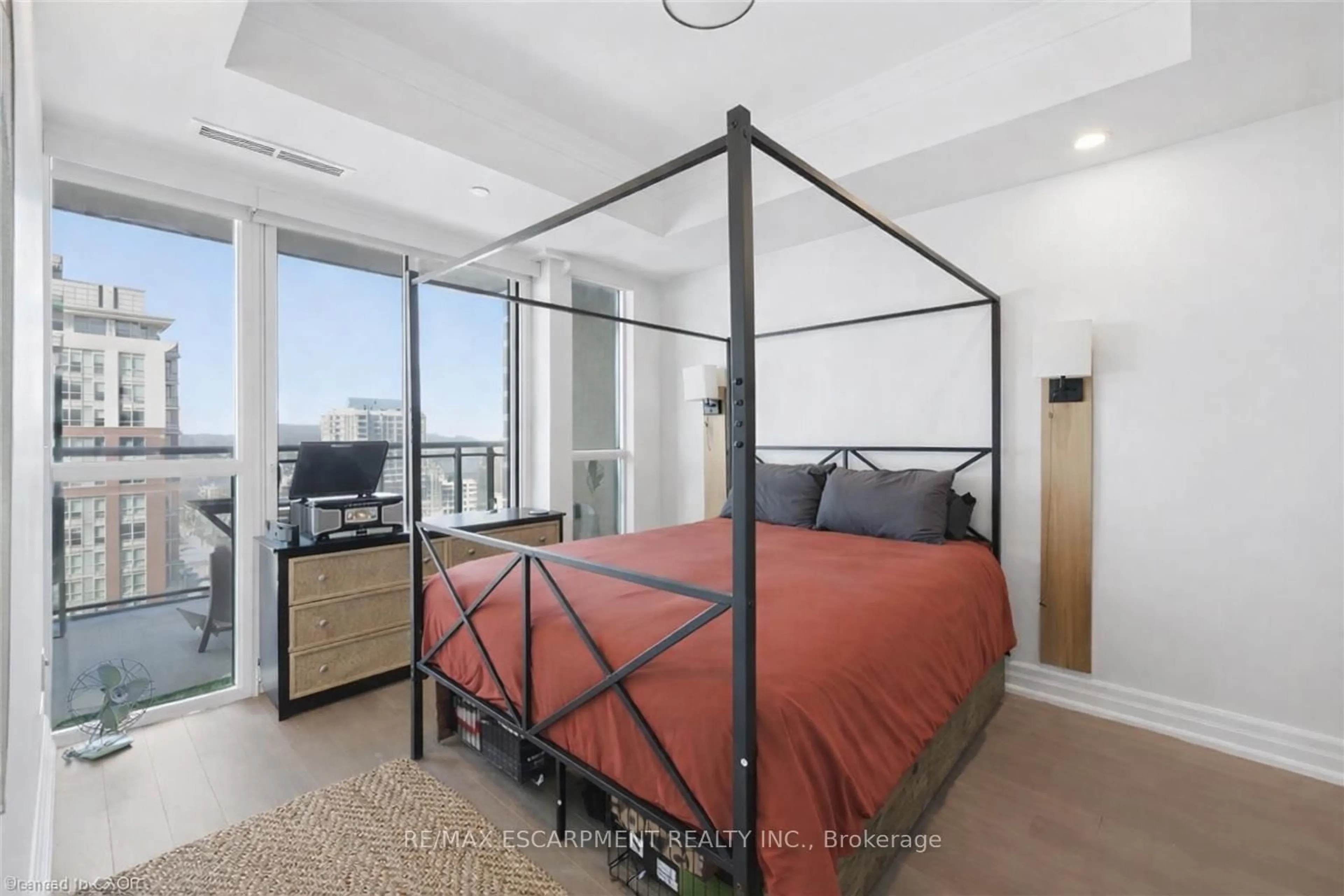 Bedroom with bed, unknown for 2060 Lakeshore Rd #1102, Burlington Ontario L7R 0G2