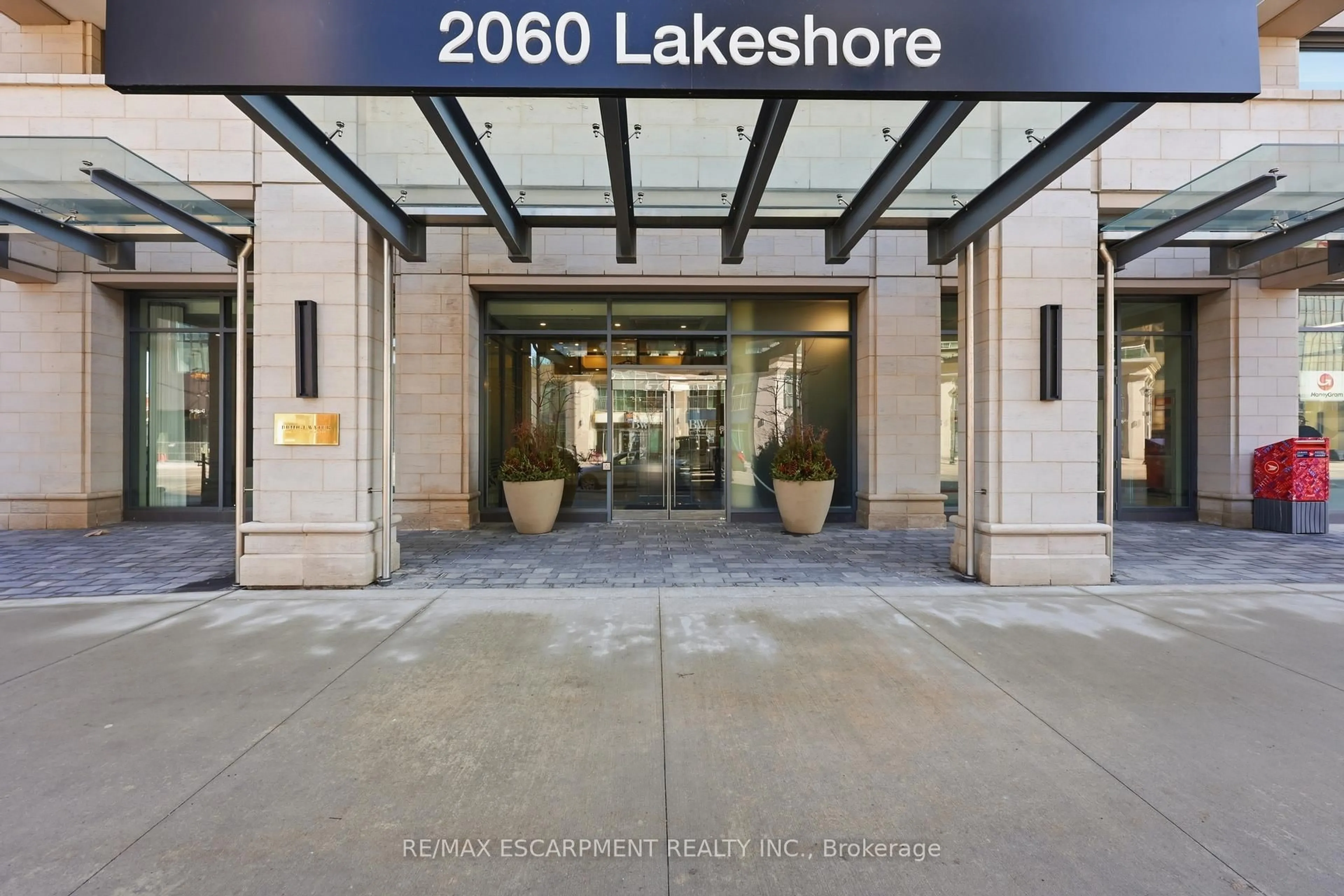 Lobby for 2060 Lakeshore Rd #1102, Burlington Ontario L7R 0G2