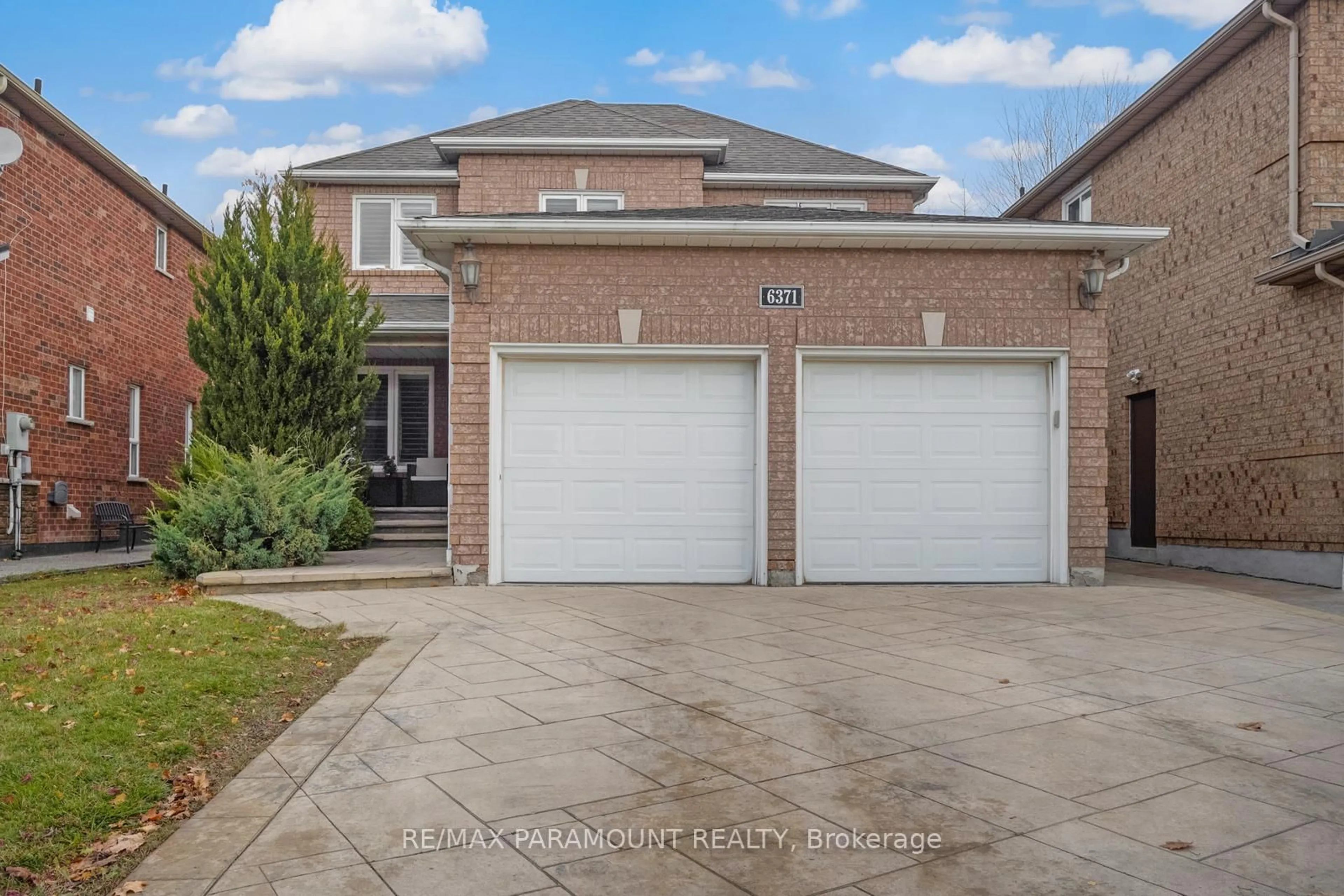 Home with brick exterior material, street for 6371 Ormindale Way, Mississauga Ontario L5V 1J2
