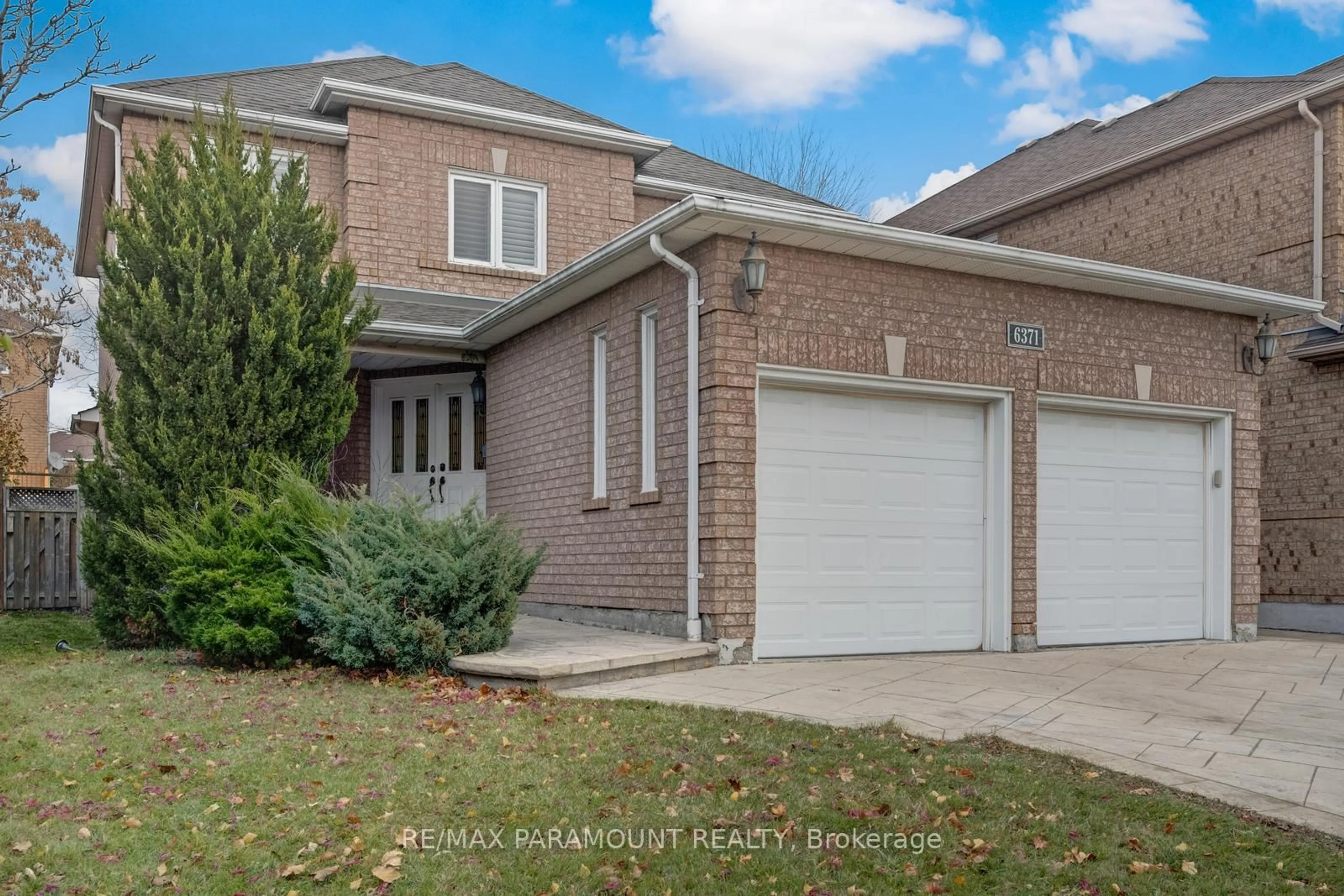 Home with brick exterior material, street for 6371 Ormindale Way, Mississauga Ontario L5V 1J2