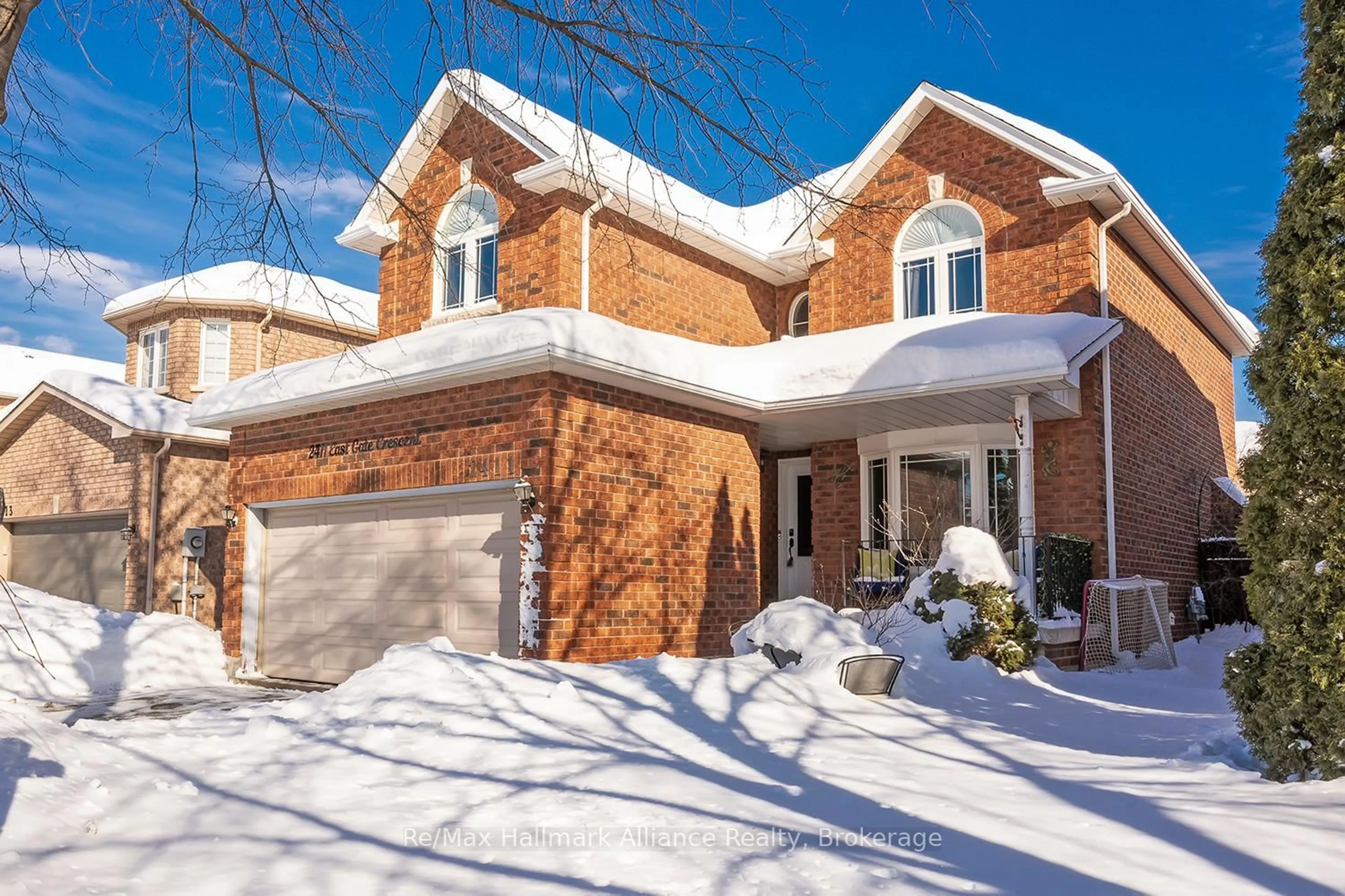 Home with brick exterior material, street for 2411 East Gate Cres, Oakville Ontario L6H 6L1