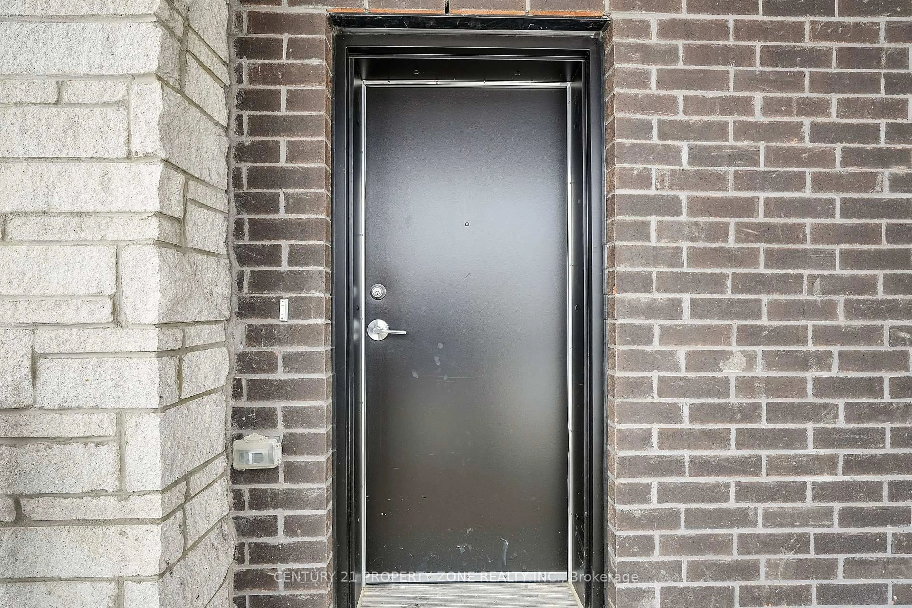 Indoor entryway for 523 Tim Manley Ave, Caledon Ontario L6Y 0Z6