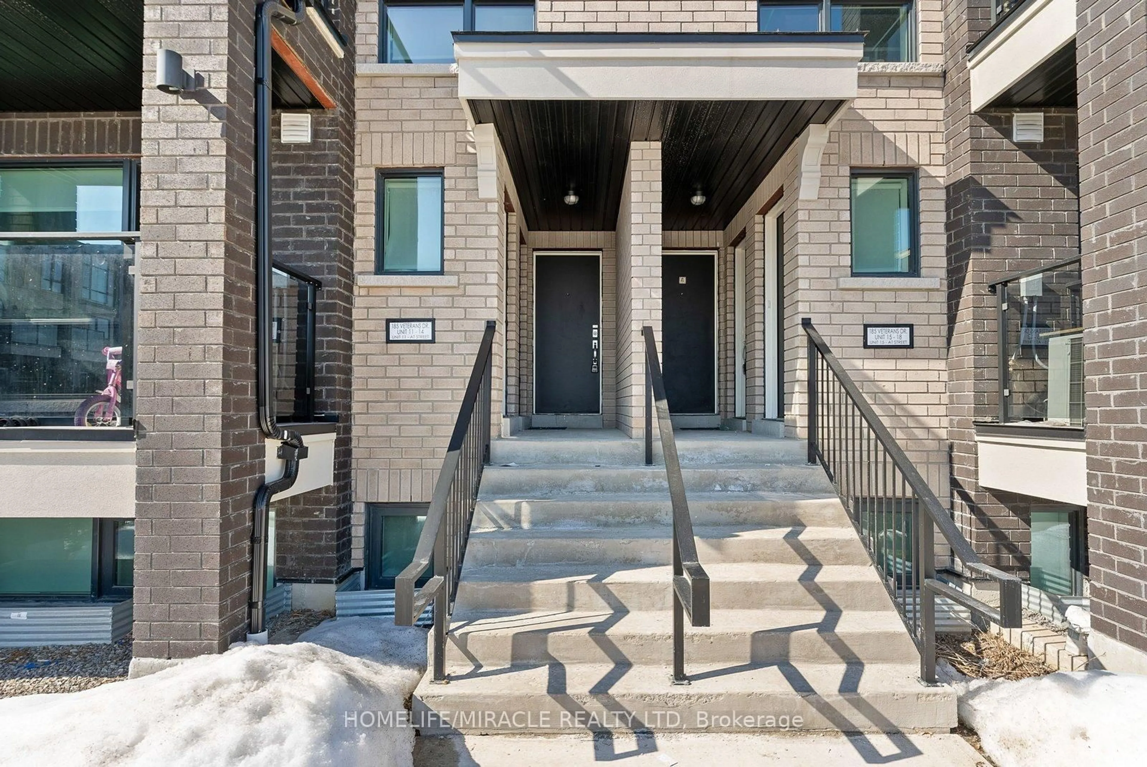 Unknown for 185 Veterans Dr #14, Brampton Ontario L7A 5L2