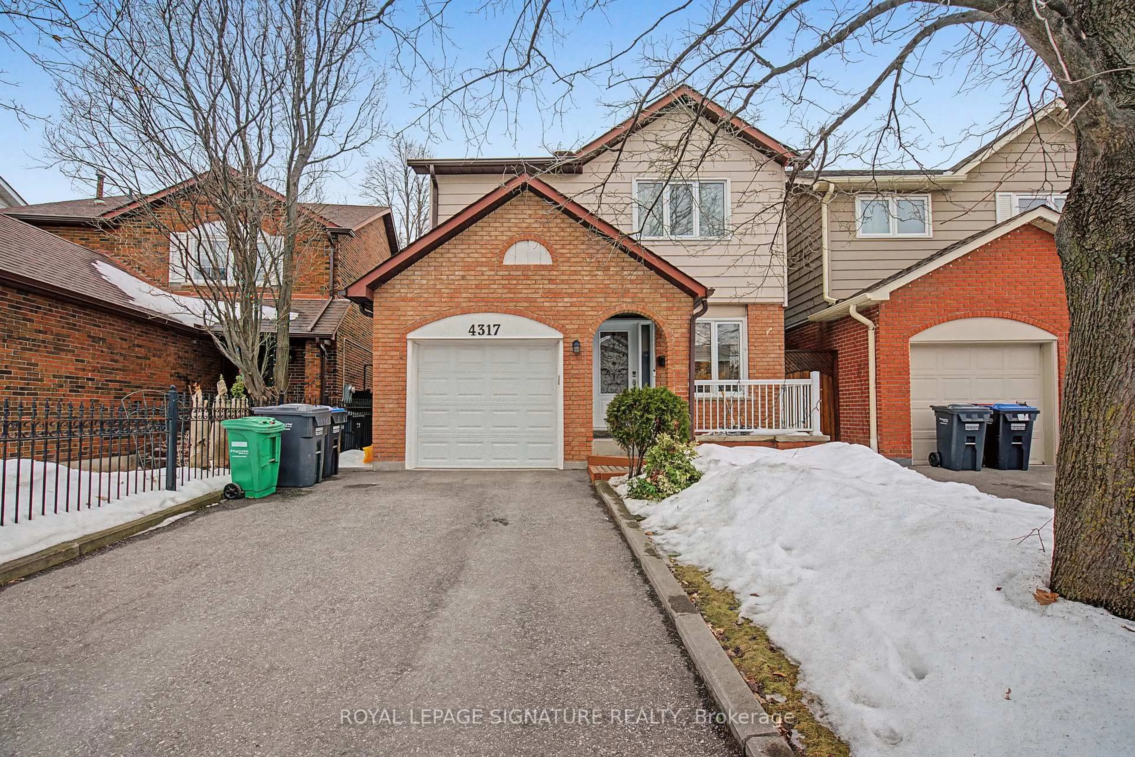 Home with brick exterior material, street for 4317 Sugarbush Rd, Mississauga Ontario L5B 2X6