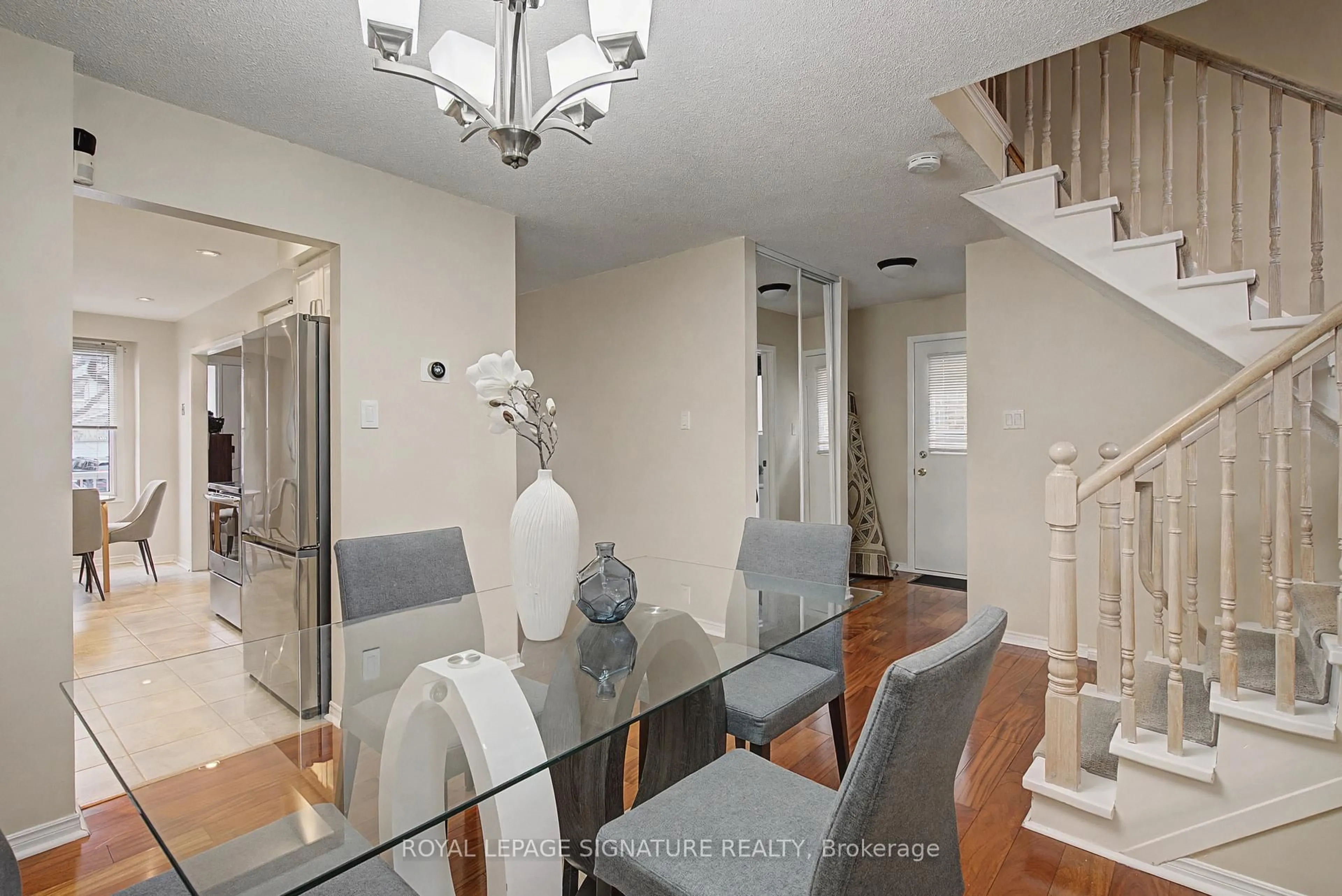 Dining room, unknown for 4317 Sugarbush Rd, Mississauga Ontario L5B 2X6