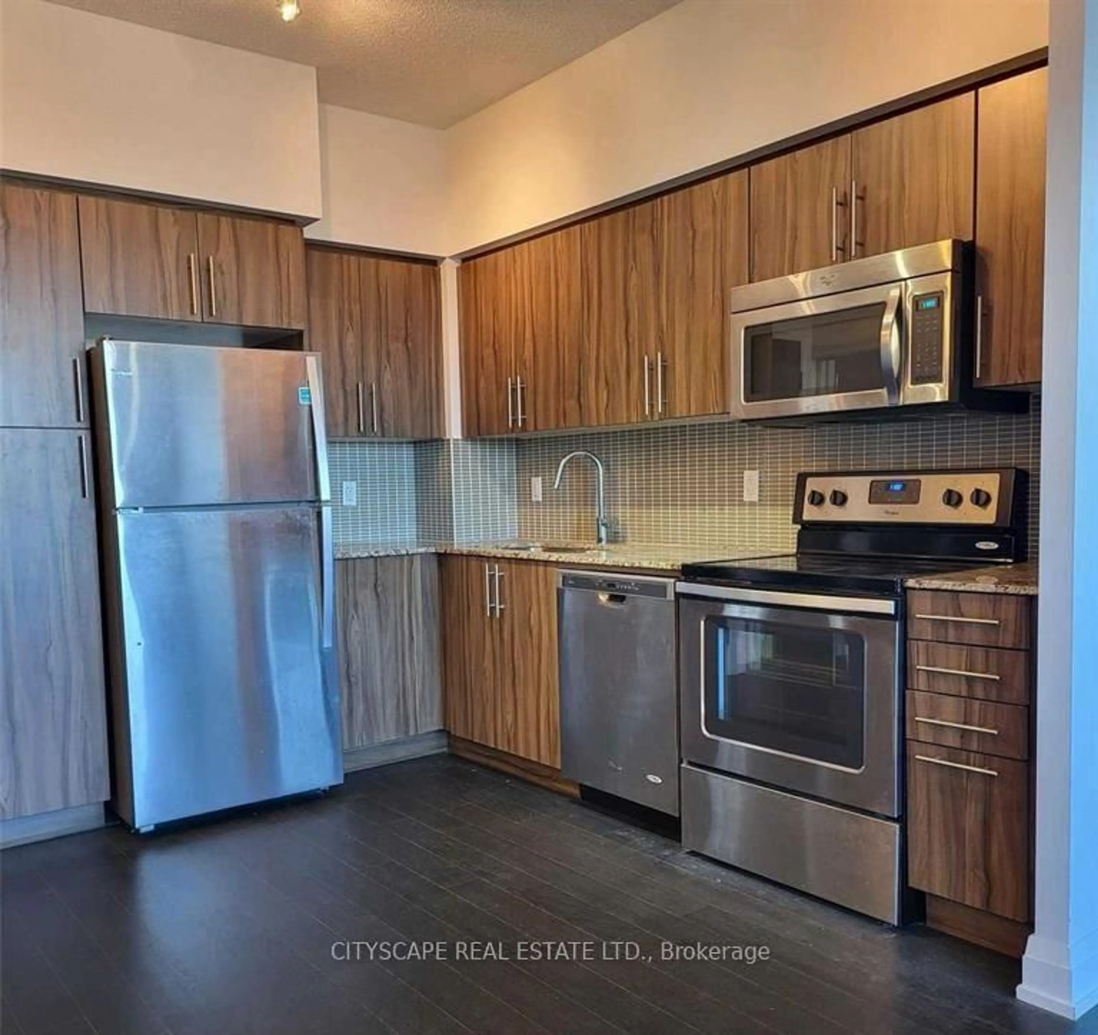 Standard kitchen, unknown for 65 Speers Rd #1302, Oakville Ontario L6K 0J1