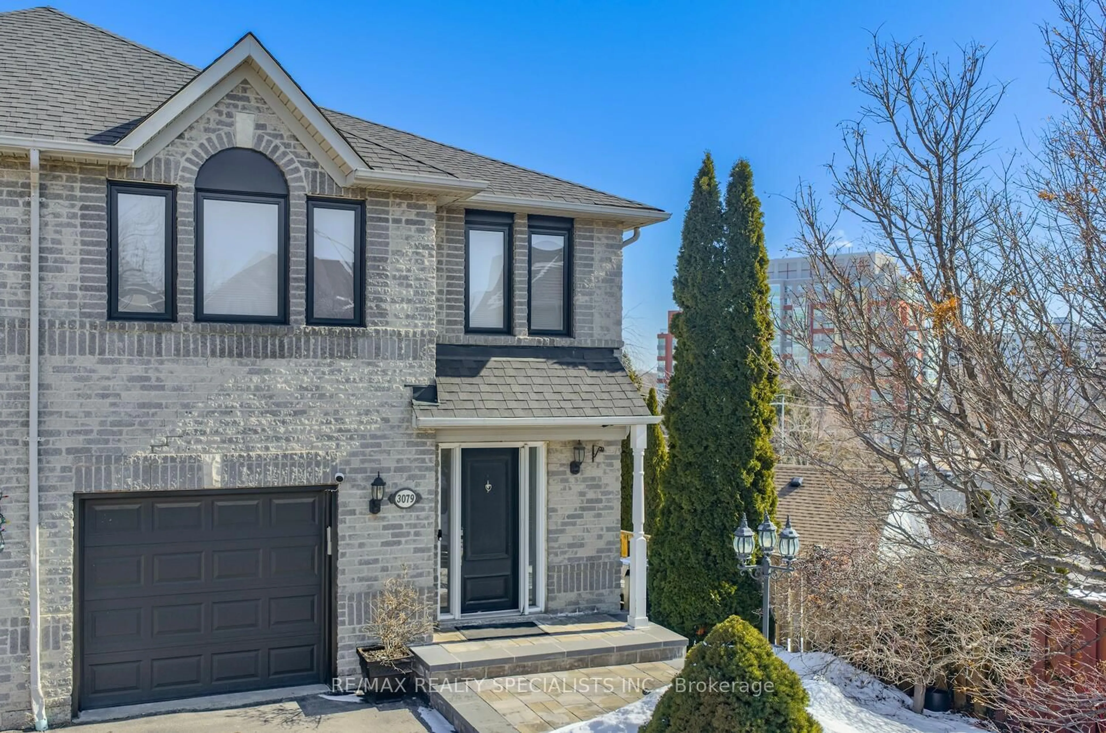 Home with brick exterior material, street for 3079 Salmona Crt, Mississauga Ontario L5B 4G3