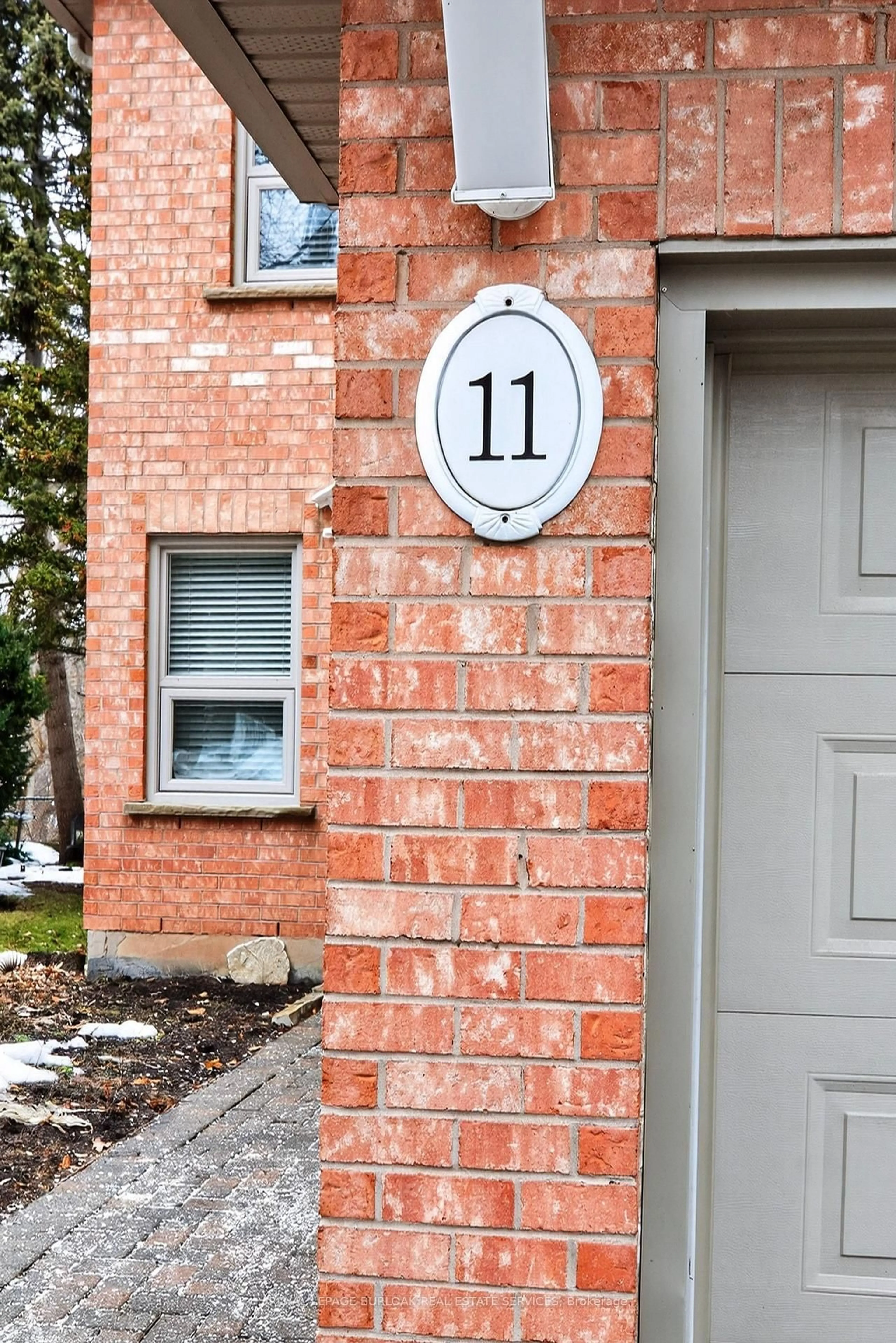 Home with brick exterior material, street for 2065 Sixth Line #11, Oakville Ontario L6H 5R8