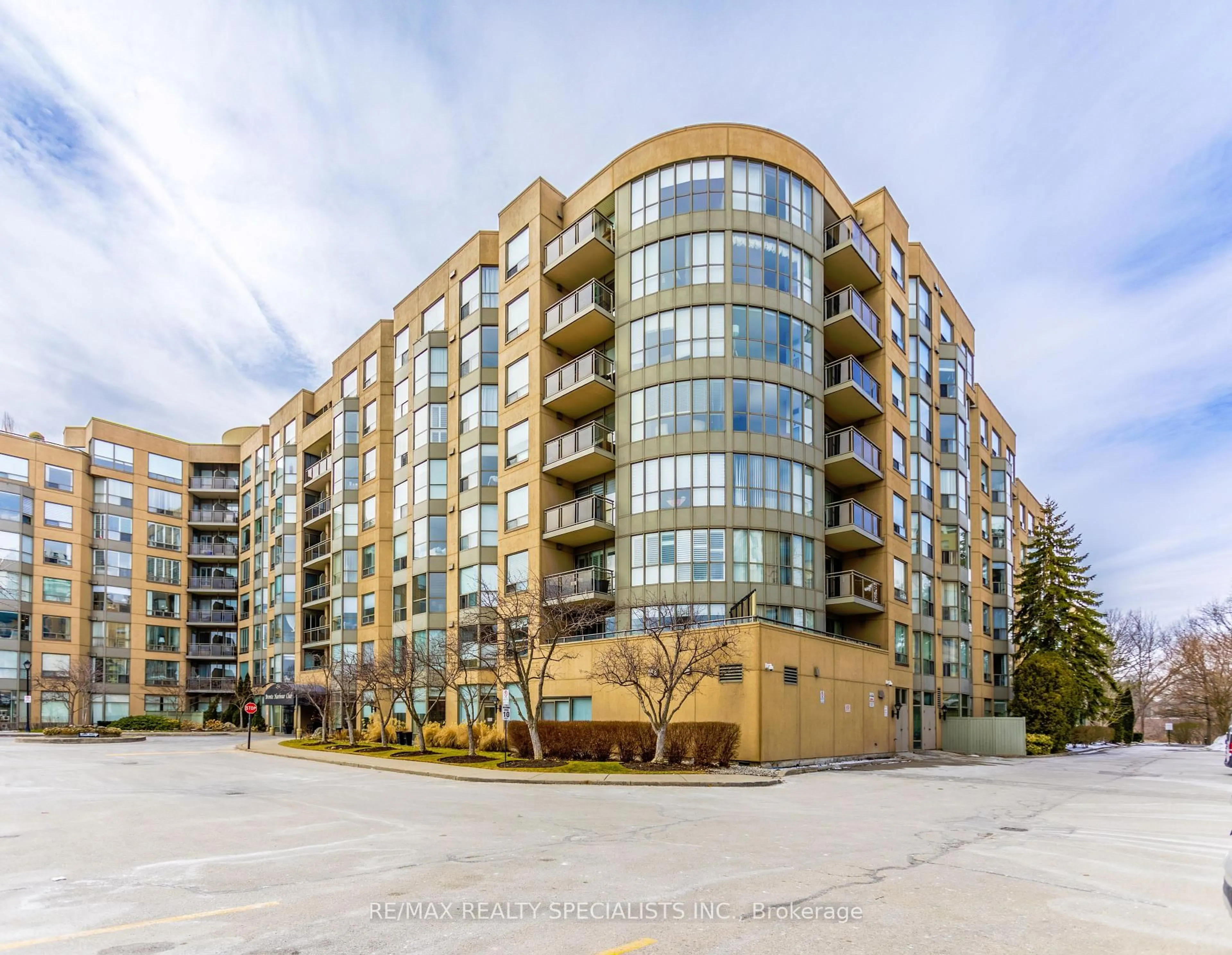 Unknown for 2511 Lakeshore Rd #708, Oakville Ontario L6L 6L9