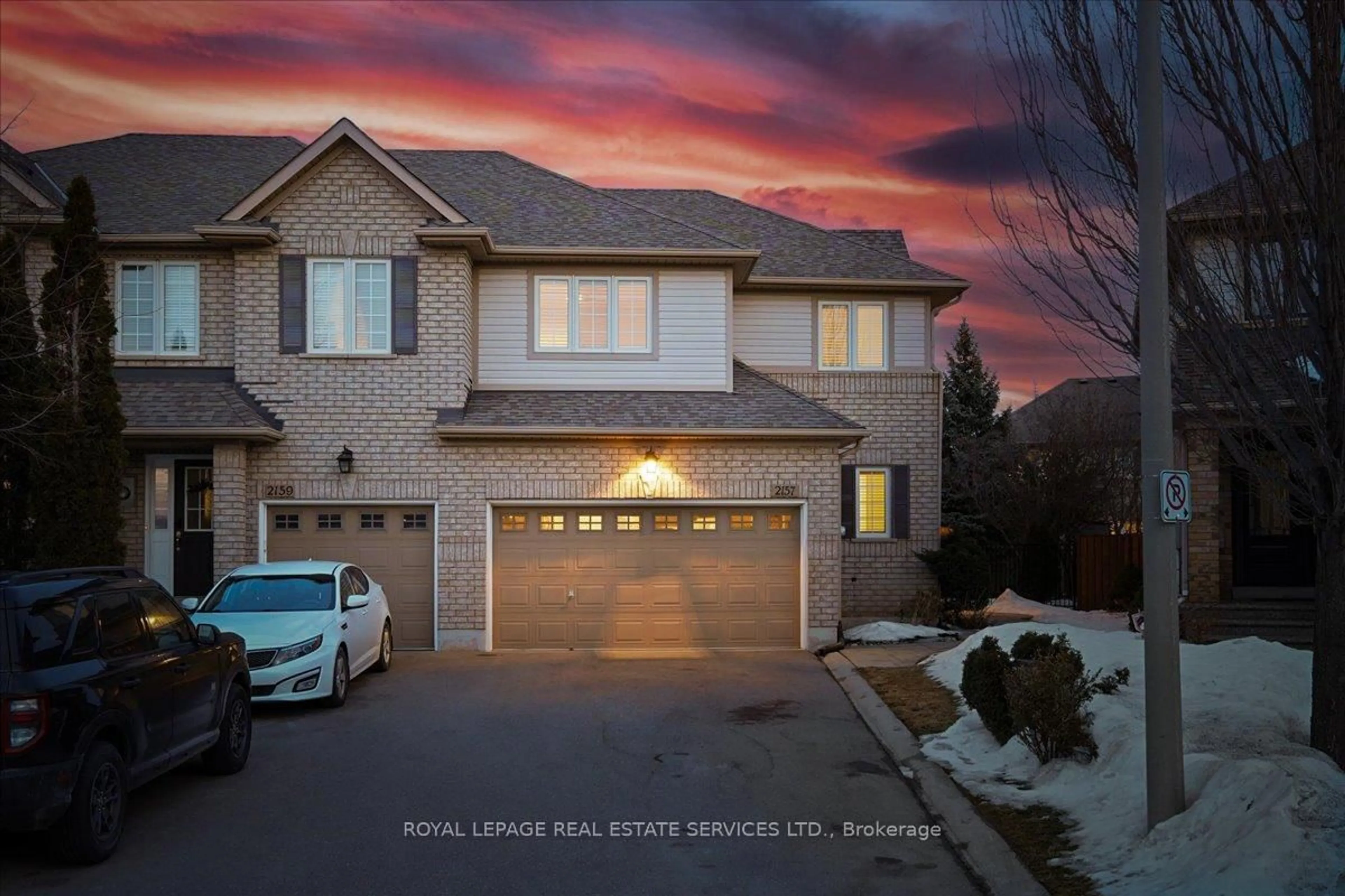 Home with brick exterior material, street for 2157 Forest Gate Park, Oakville Ontario L6M 4B3