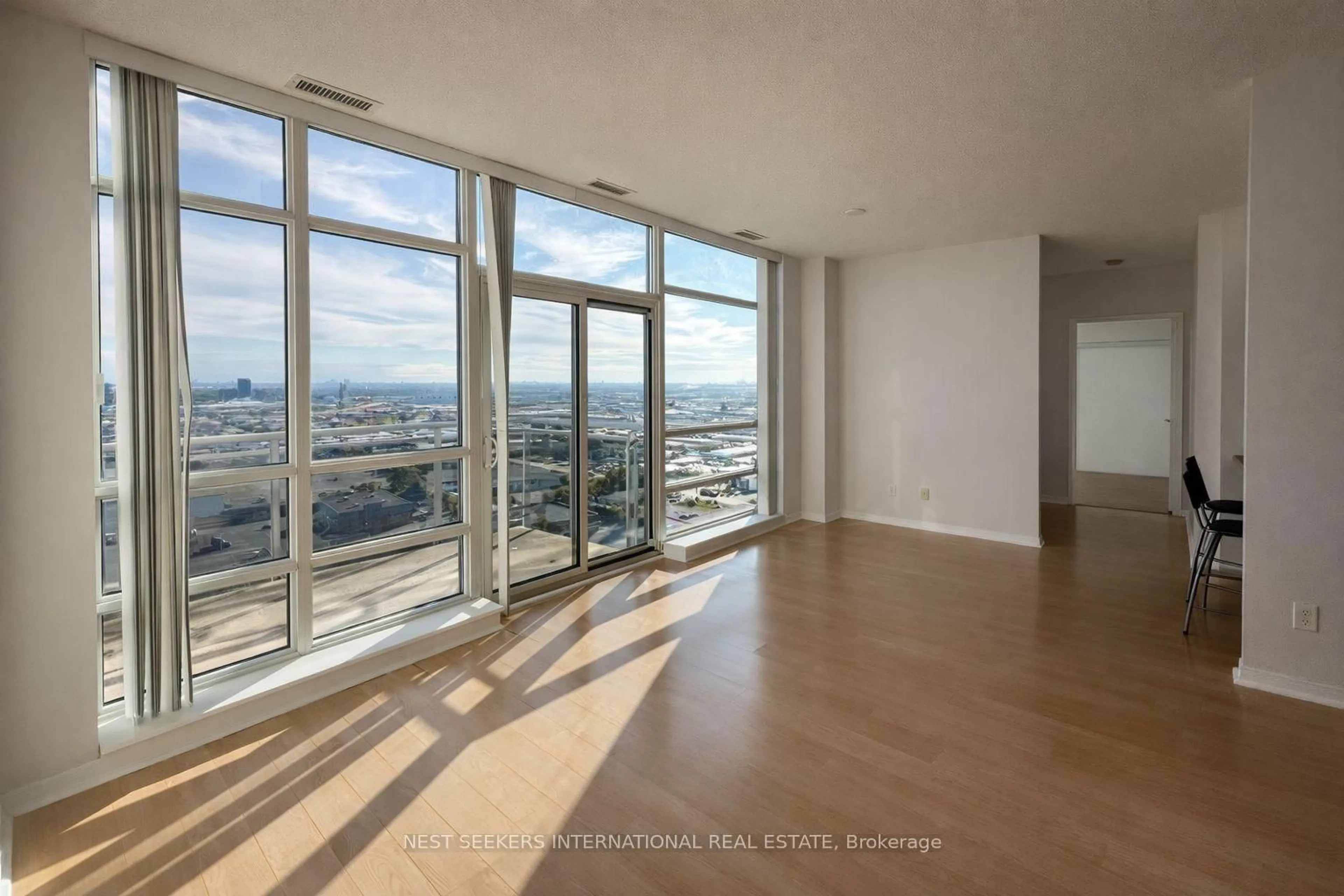 Unknown for 215 Queen St #2309, Brampton Ontario L6W 0A9