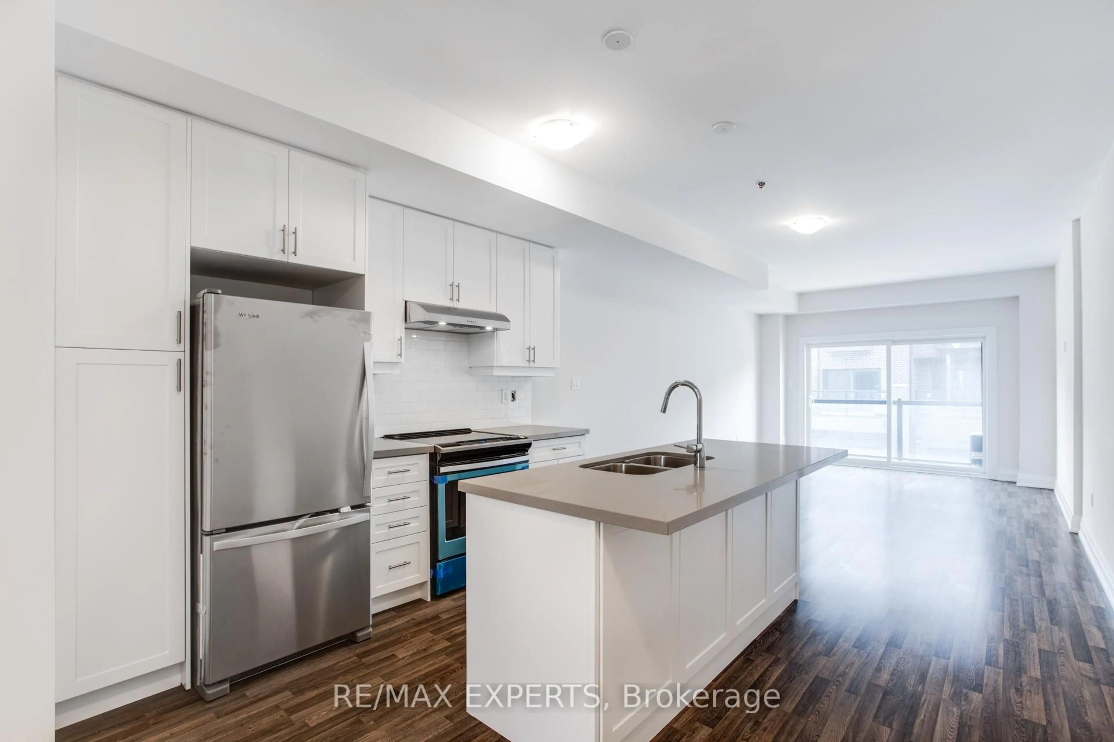 Open concept kitchen, unknown for 57 Creekbank Rd, Toronto Ontario M6L 0A3