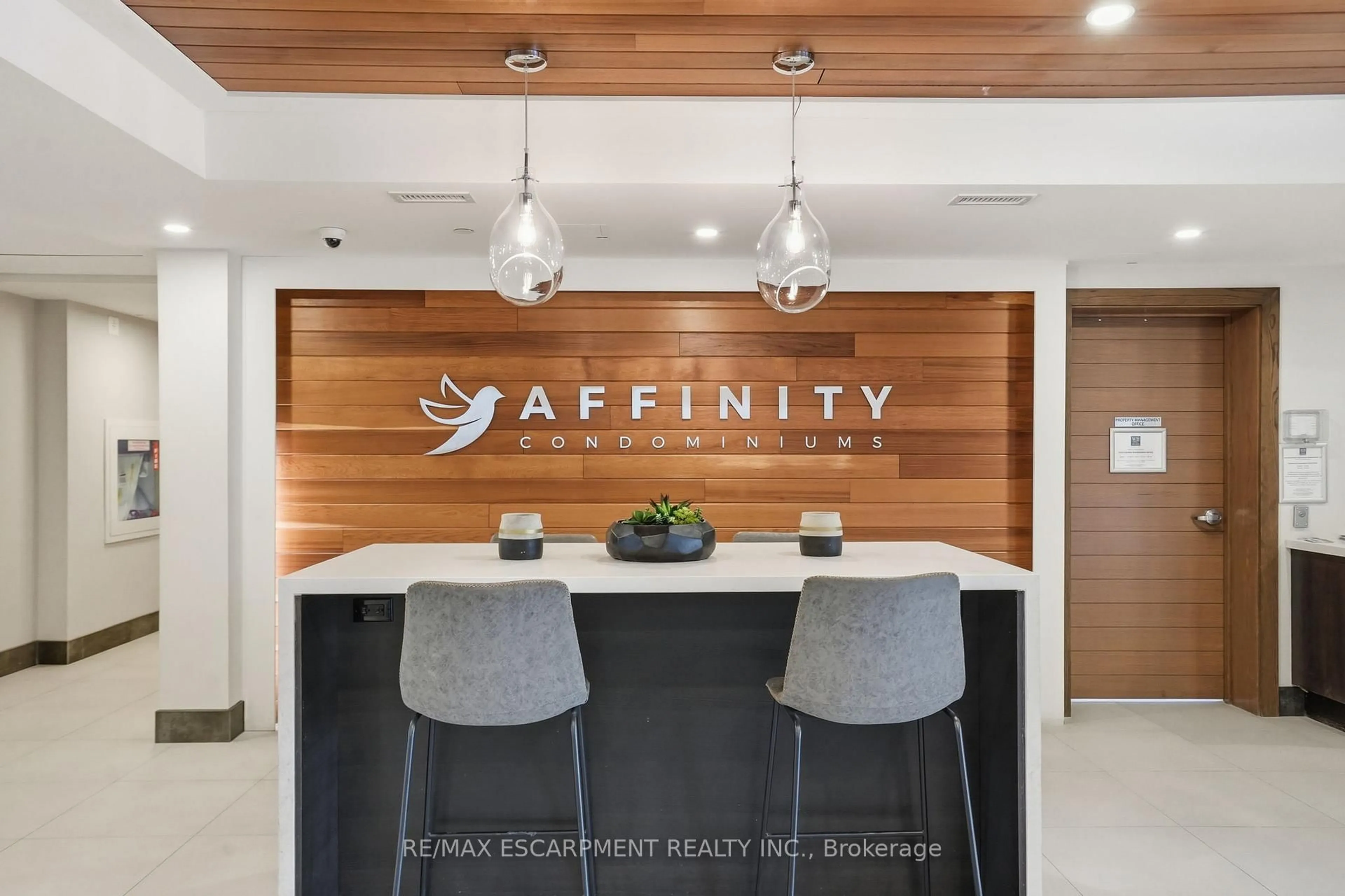 Unknown for 320 Plains Rd #618, Burlington Ontario L7T 0C1