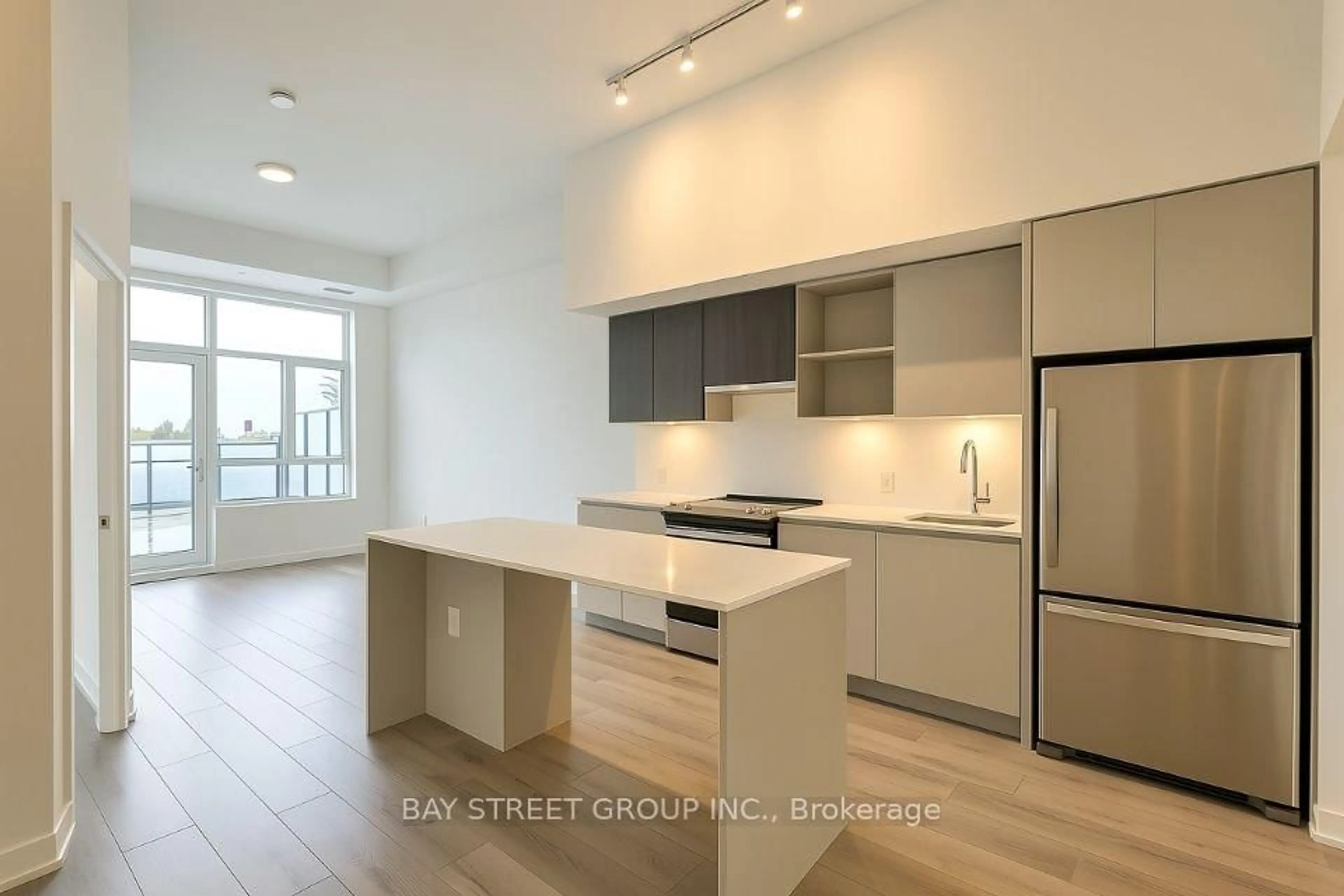 Open concept kitchen, unknown for 395 Dundas St #130, Oakville Ontario L6M 5R8