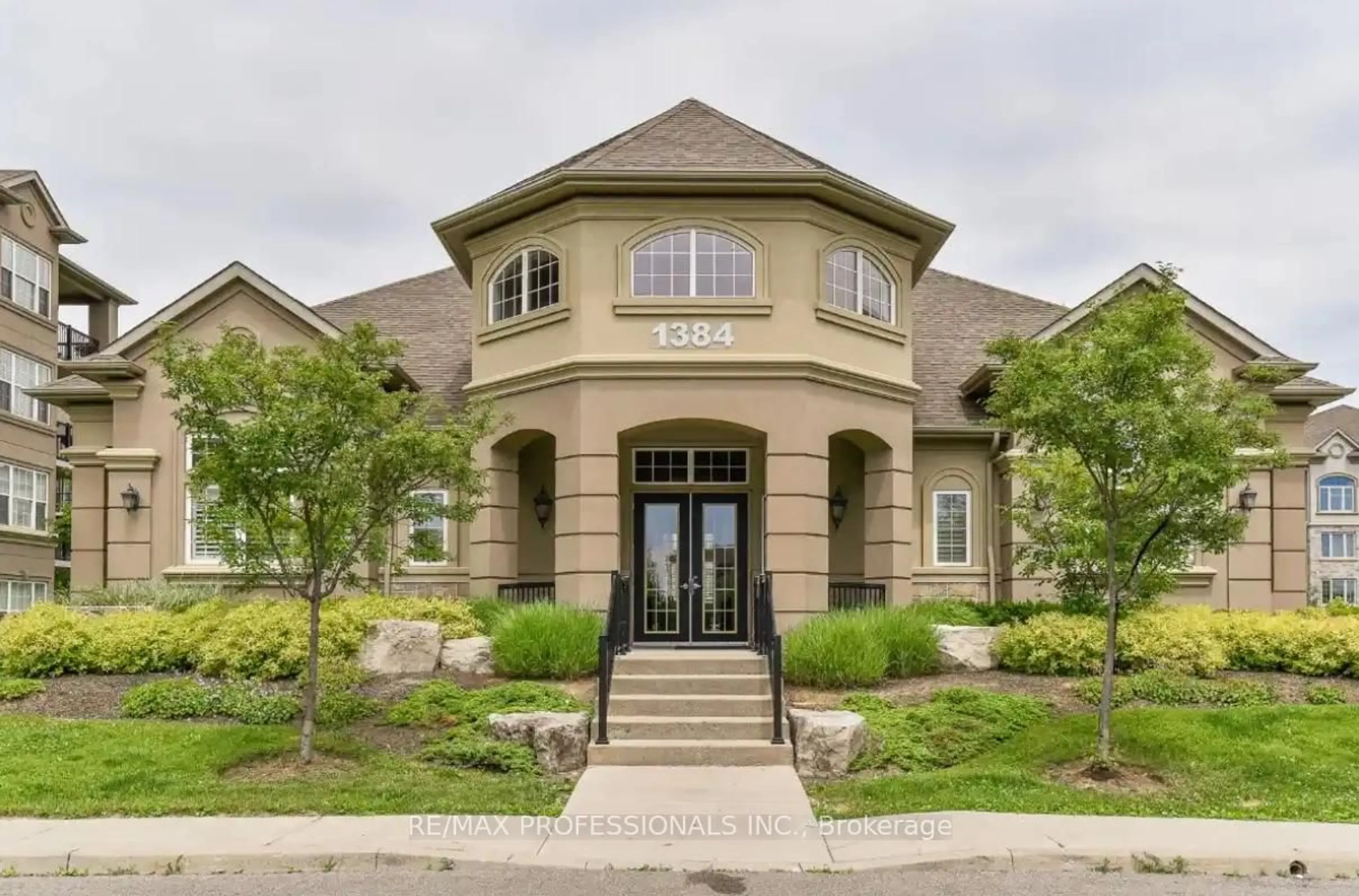 Home with brick exterior material, street for 1390 Main St #107, Milton Ontario L9T 7S9