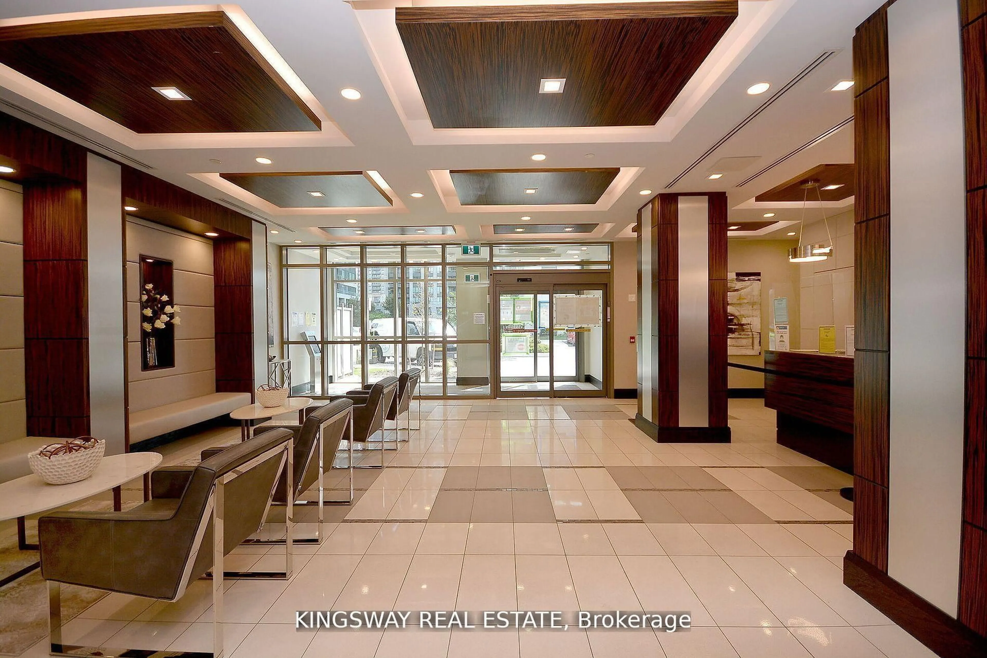Lobby for 349 RATHBURN Rd #217, Mississauga Ontario L5B 0G9