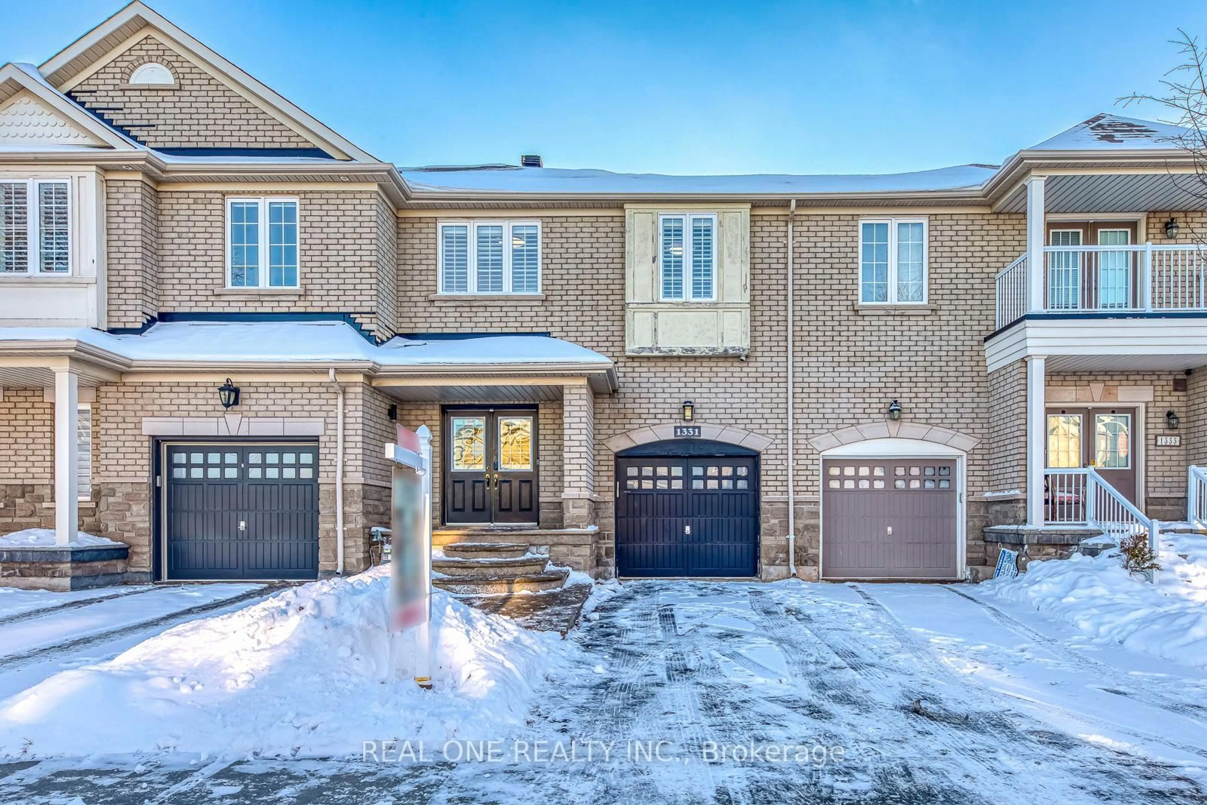 Home with brick exterior material, street for 1331 Kestell Blvd, Oakville Ontario L6H 0C8