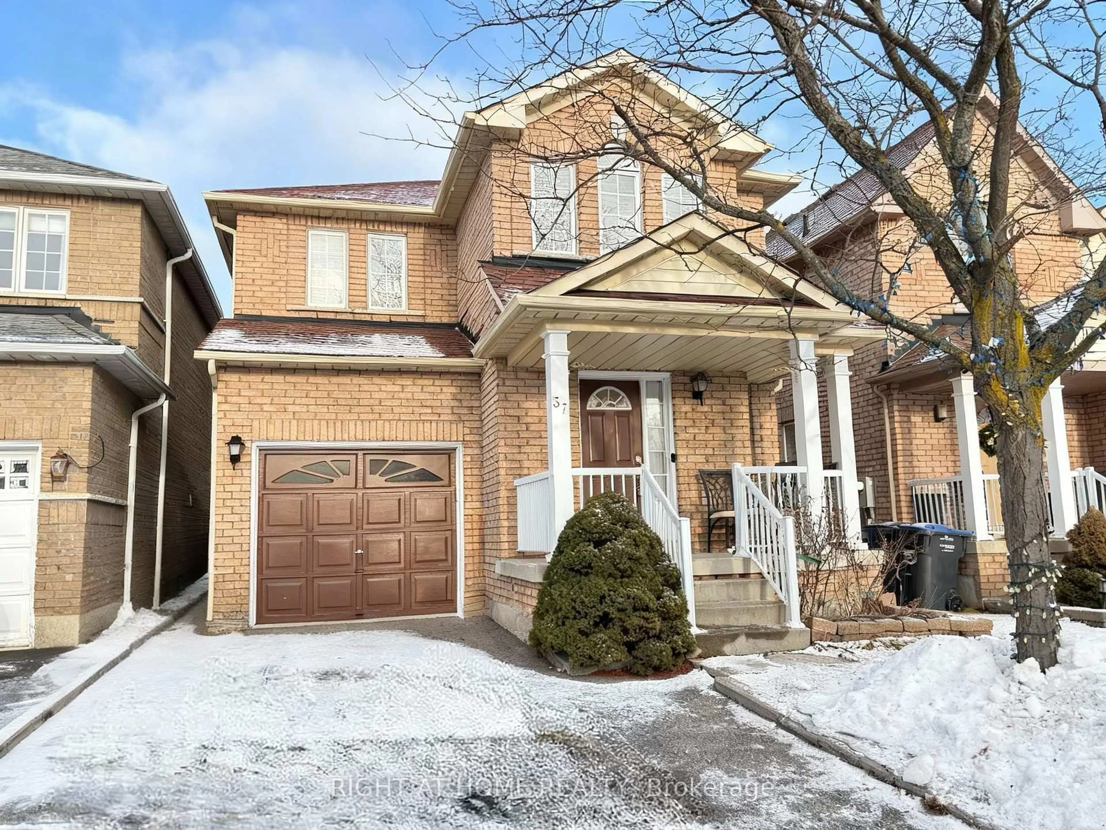 Home with brick exterior material, street for 37 Oakmeadow Dr, Brampton Ontario L7A 2M1