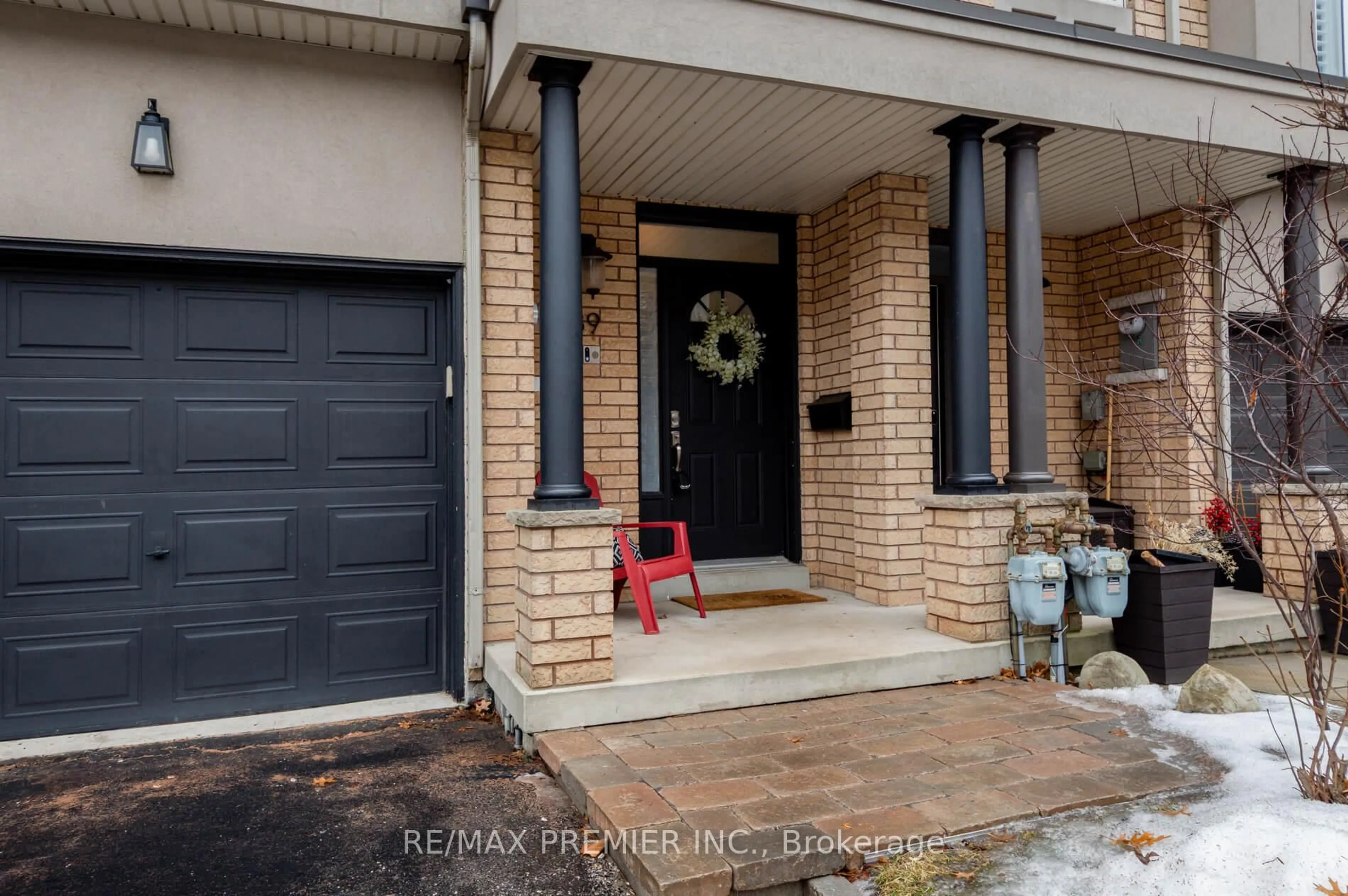 Home with brick exterior material, street for 39 Market Garden Mews, Toronto Ontario M8Z 0A6