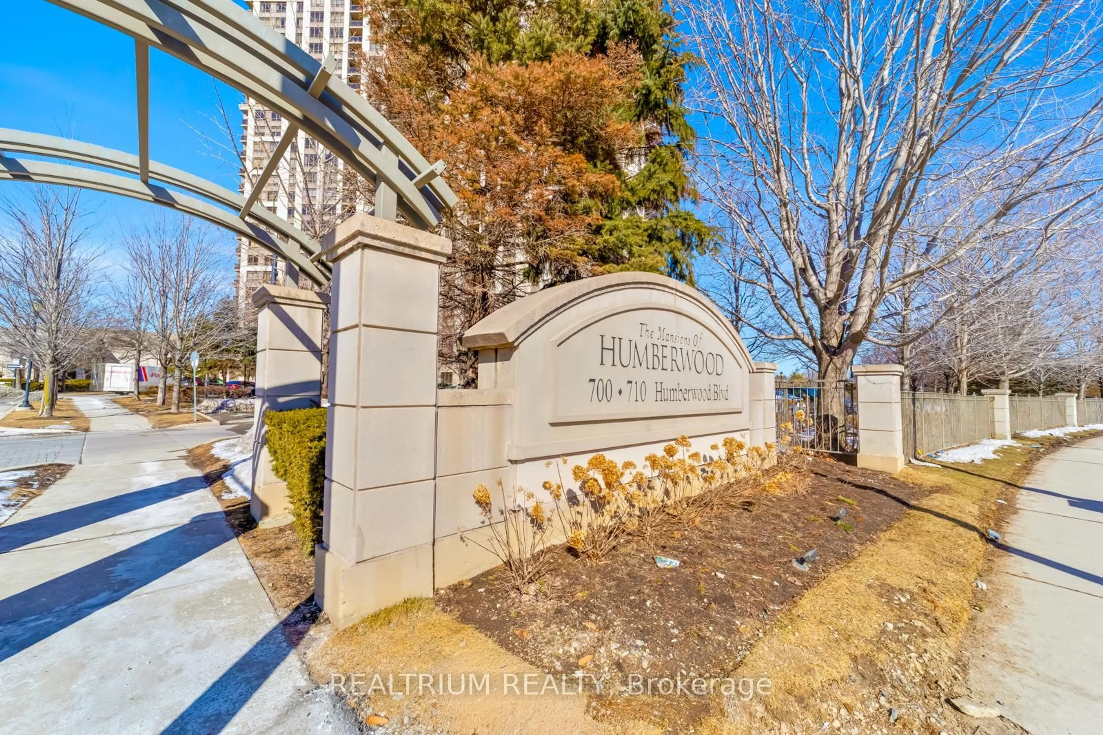 Unknown for 710 Humberwood Blvd #811, Toronto Ontario M9W 7J5