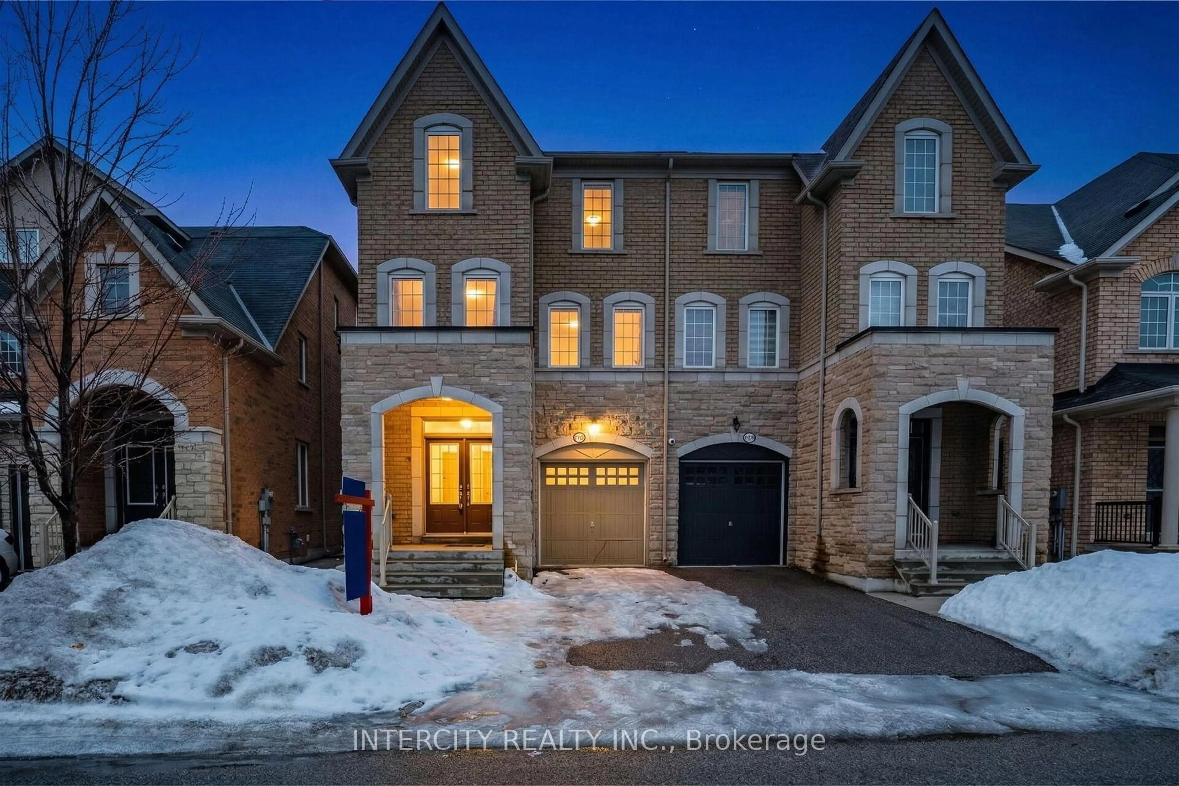 Home with brick exterior material, street for 26 Sussexvale Dr, Brampton Ontario L6R 0W2