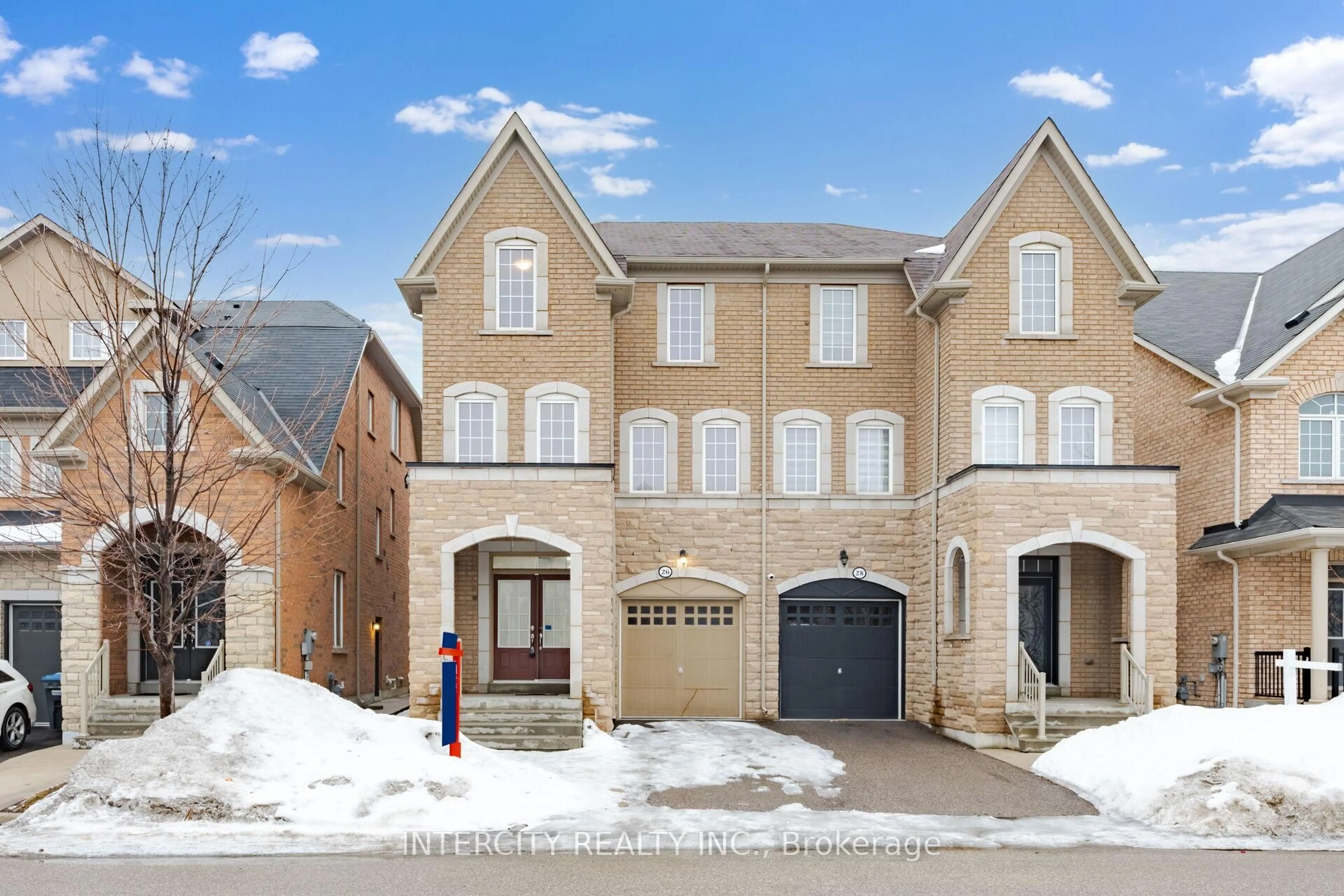 Home with brick exterior material, street for 26 Sussexvale Dr, Brampton Ontario L6R 0W2