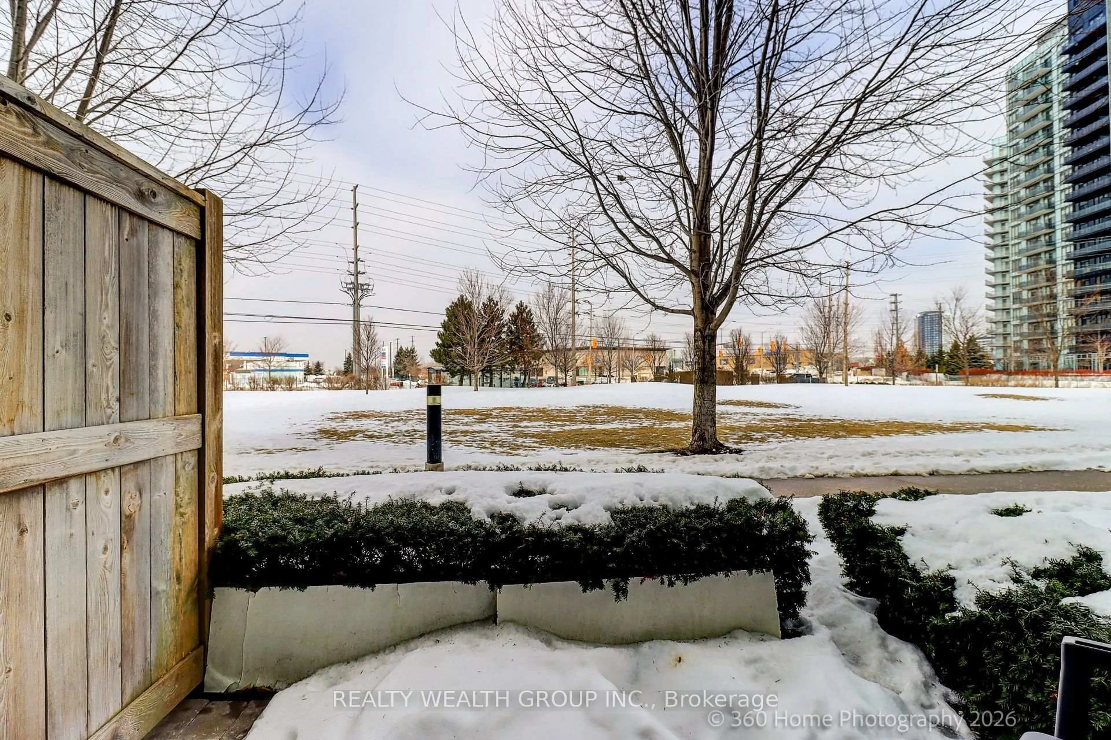 Unknown for 4900 Glen Erin Dr #111, Mississauga Ontario L5M 7S2