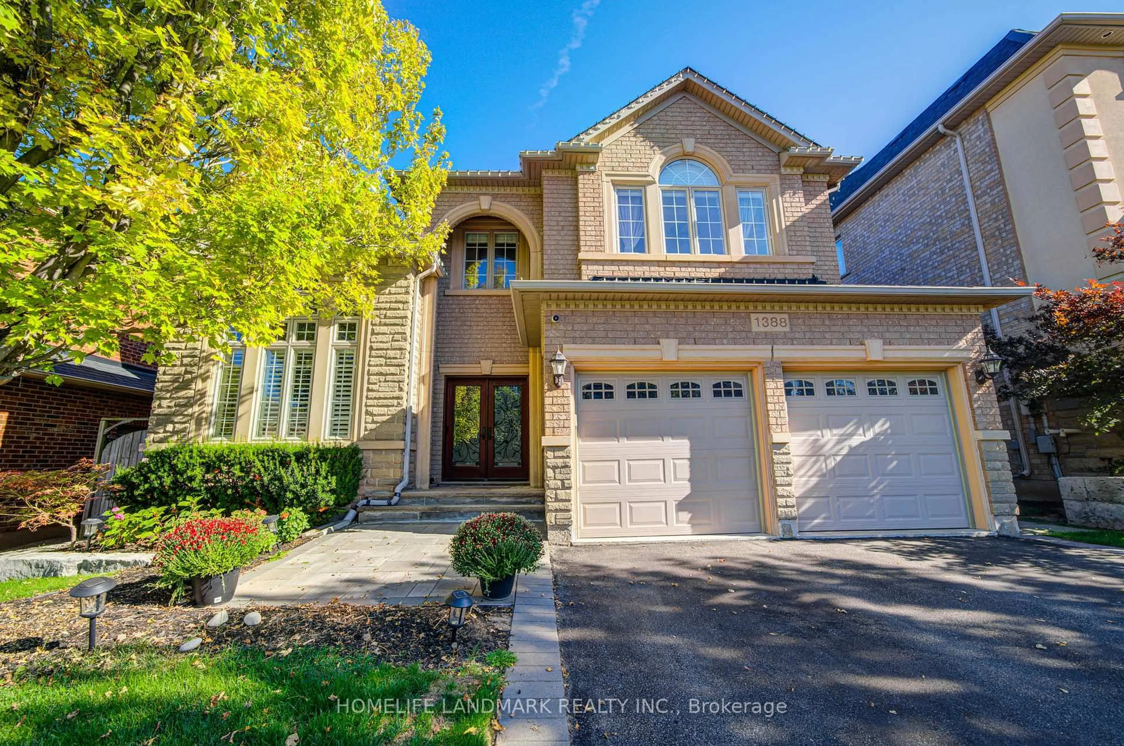 Home with brick exterior material, street for 1388 Pinery Cres, Oakville Ontario L6H 7J7