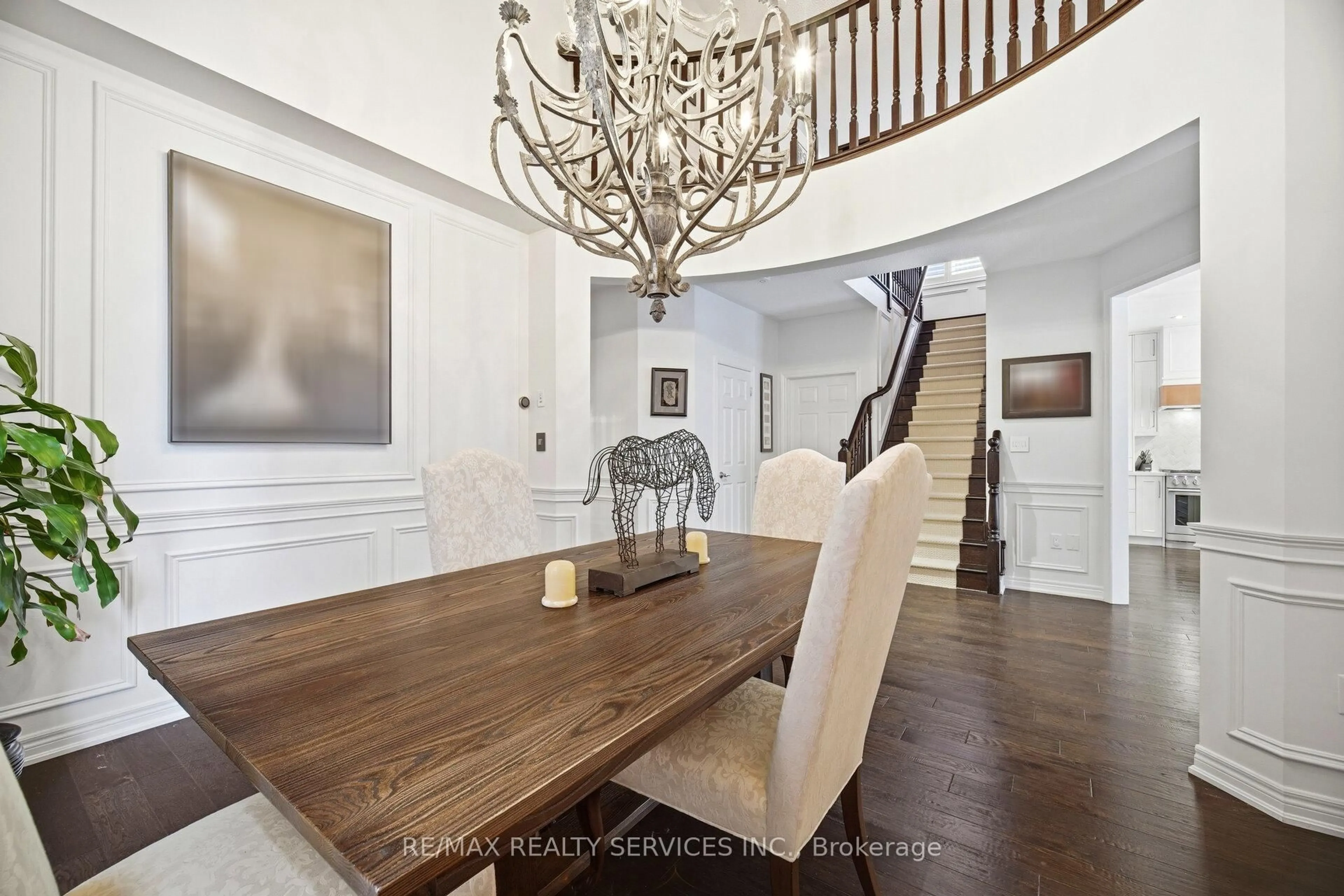 Dining room, wood/laminate floor for 49 Wishing Well Cres, Caledon Ontario L7C 3R3