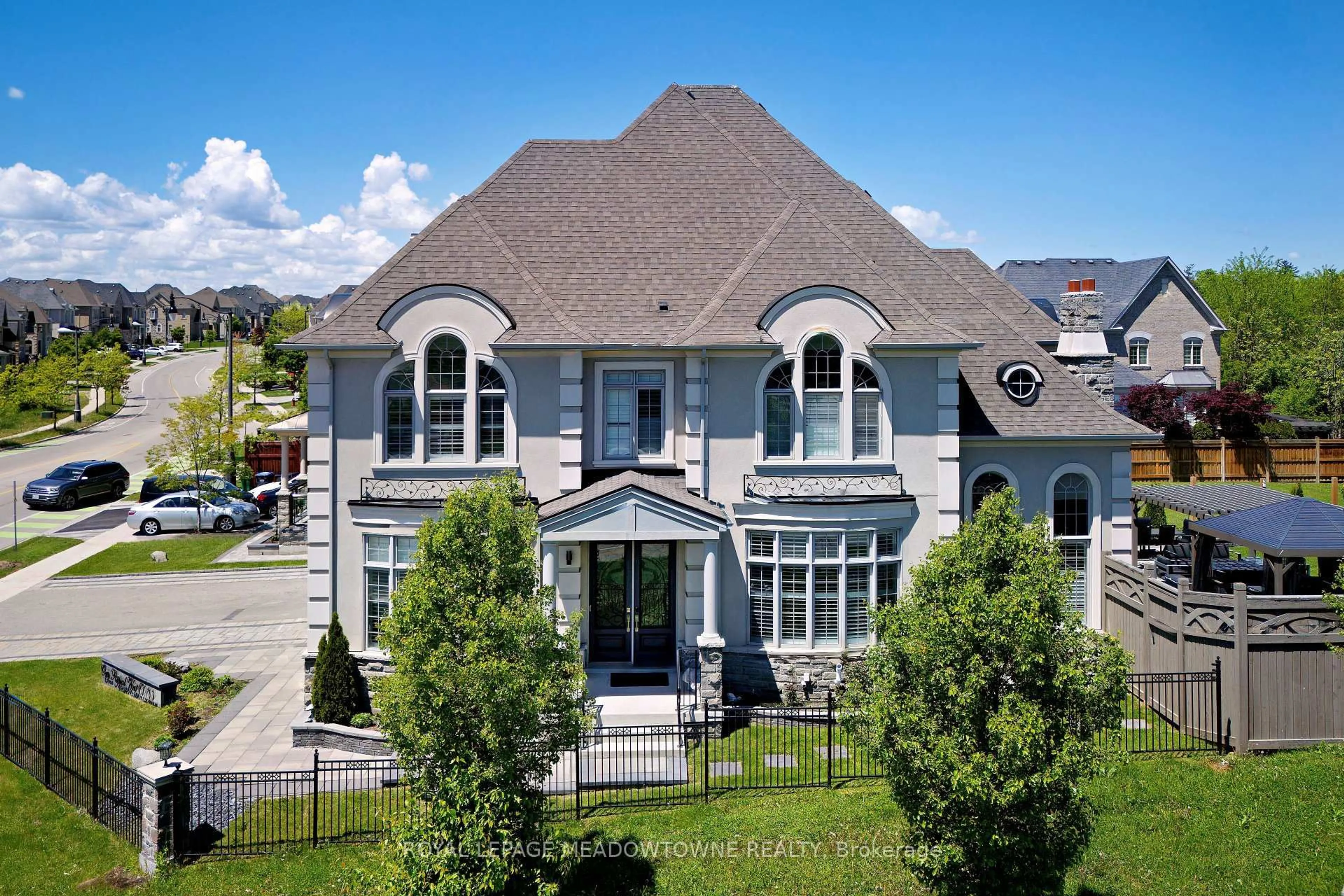 A pic from outside/outdoor area/front of a property/back of a property/a pic from drone, mountain view for 1 Royal West Dr, Brampton Ontario L6X 2X3