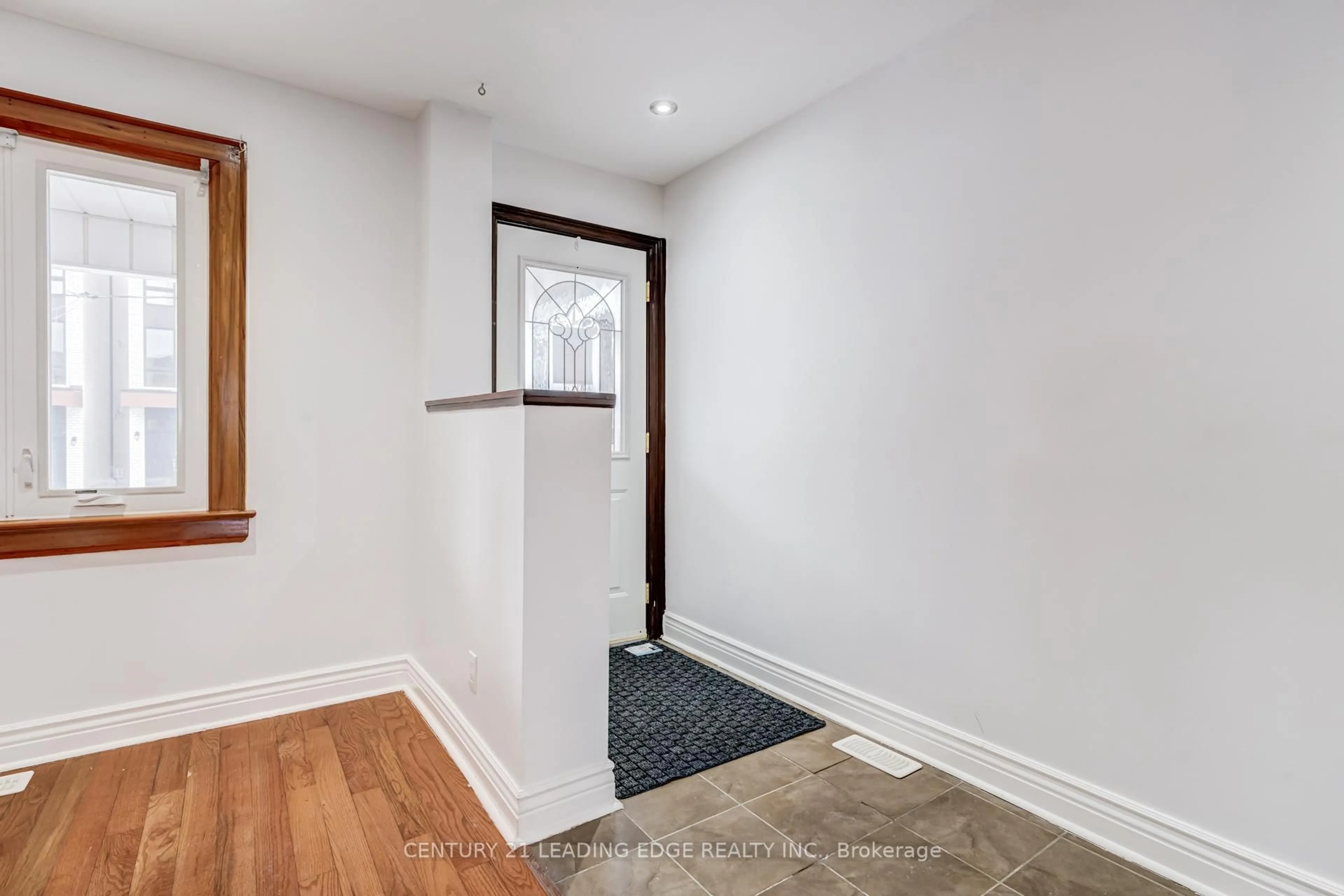 Indoor entryway for 12 Innes Ave, Toronto Ontario M6E 1M8
