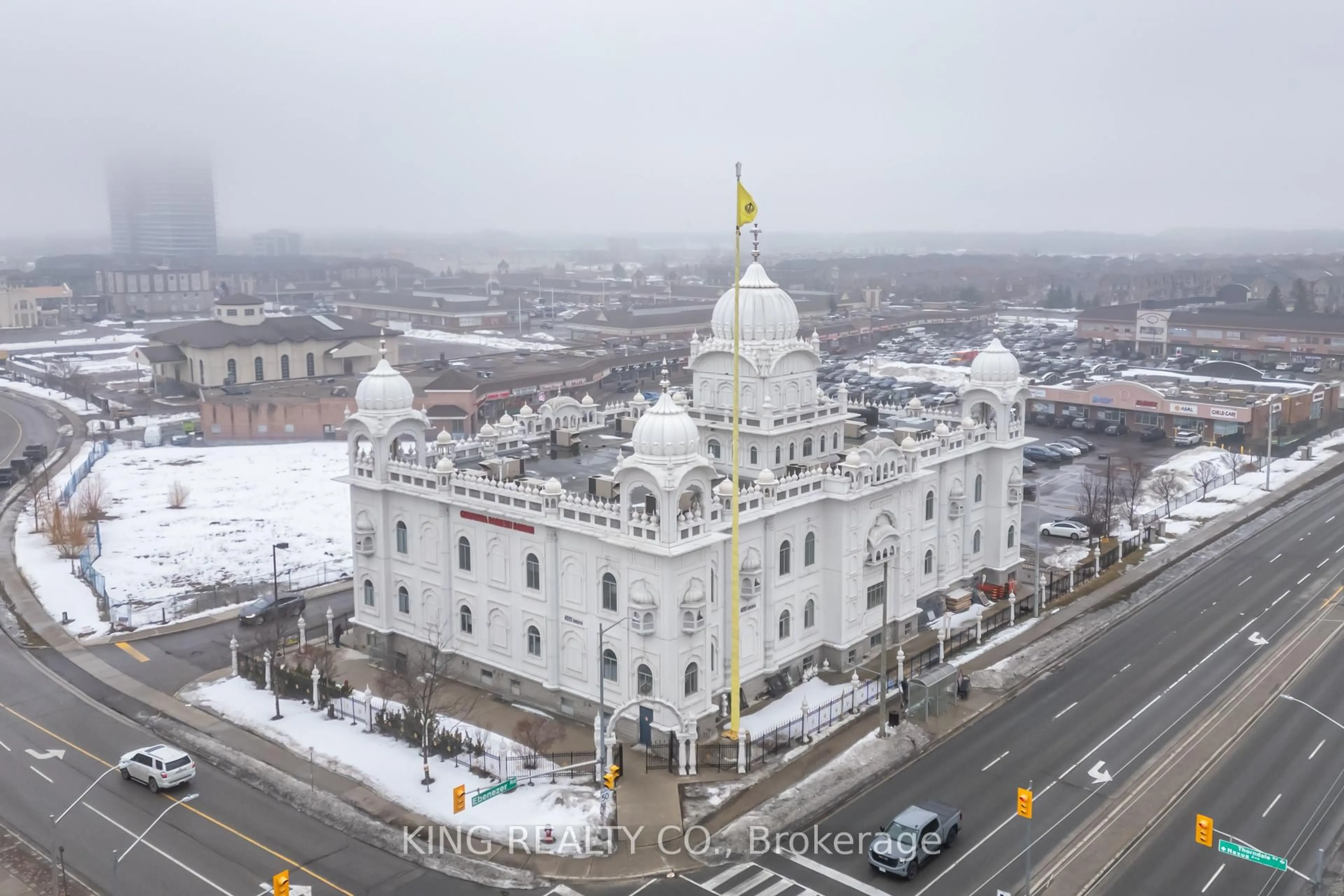 Blurry image for 14 Martineau Rd, Brampton Ontario L6P 1H2