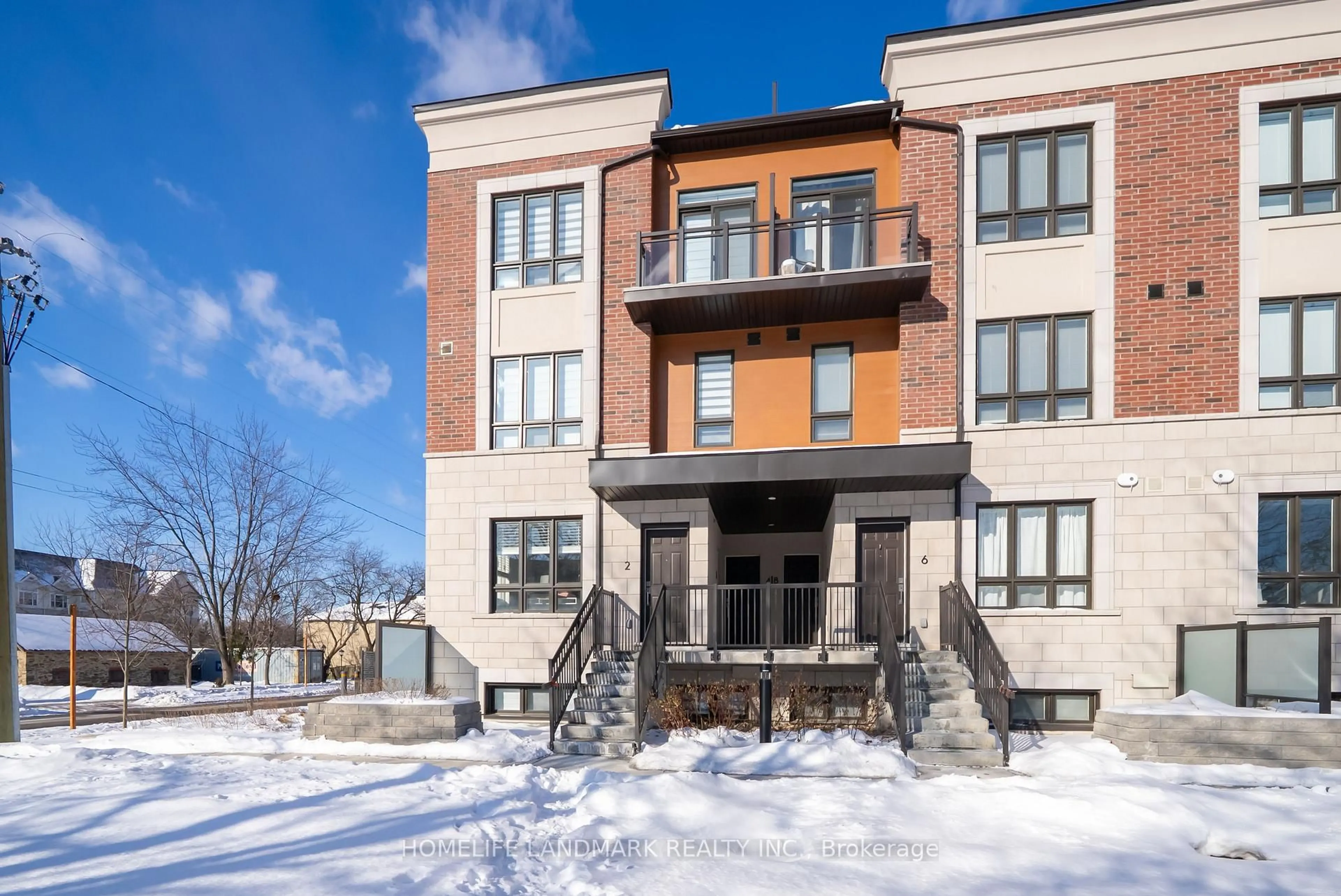 Home with brick exterior material, building for 4015 Hickory Dr #2, Mississauga Ontario L4W 1L1