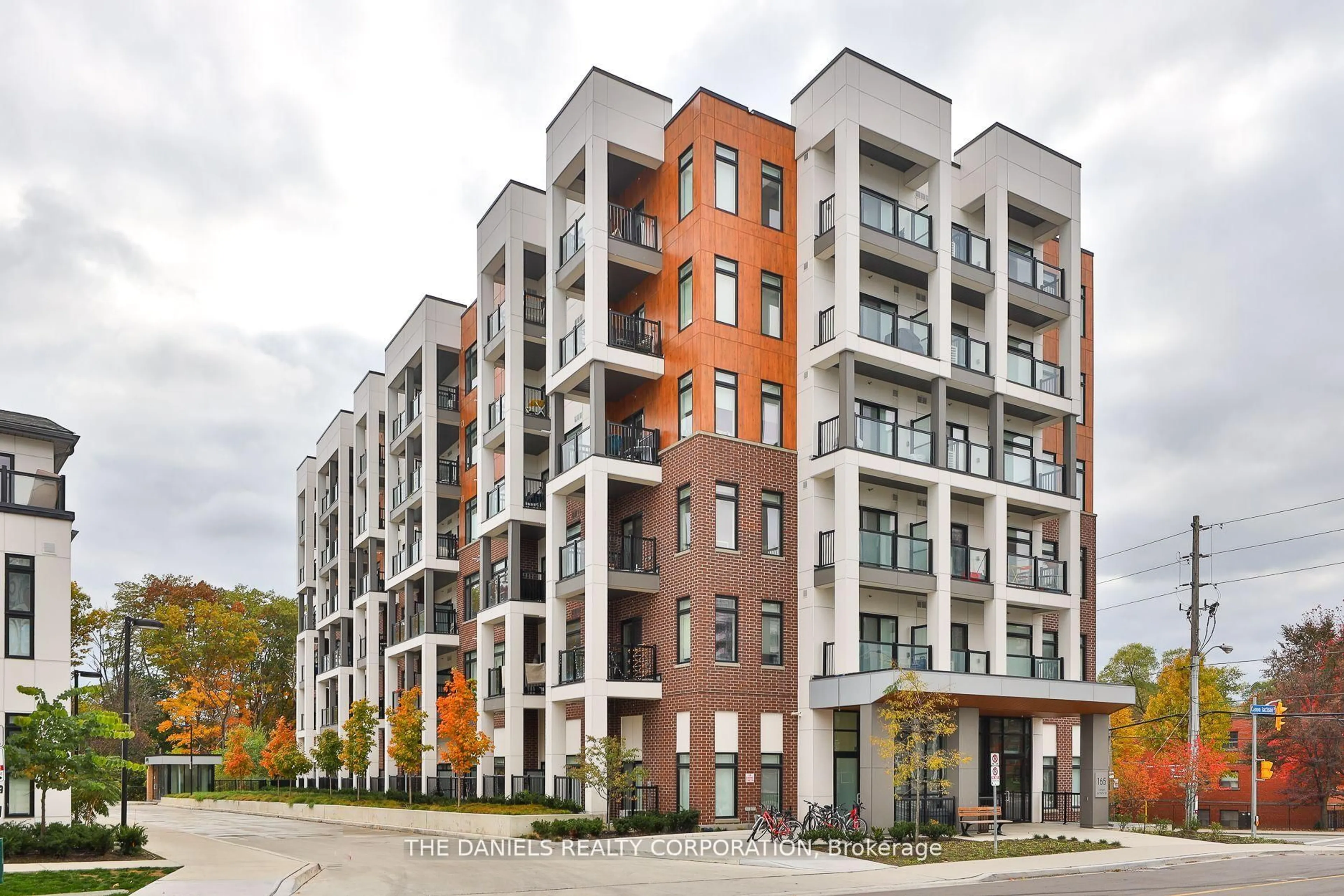 Unknown for 165 Canon Jackson Dr #210, Toronto Ontario M6M 0C4