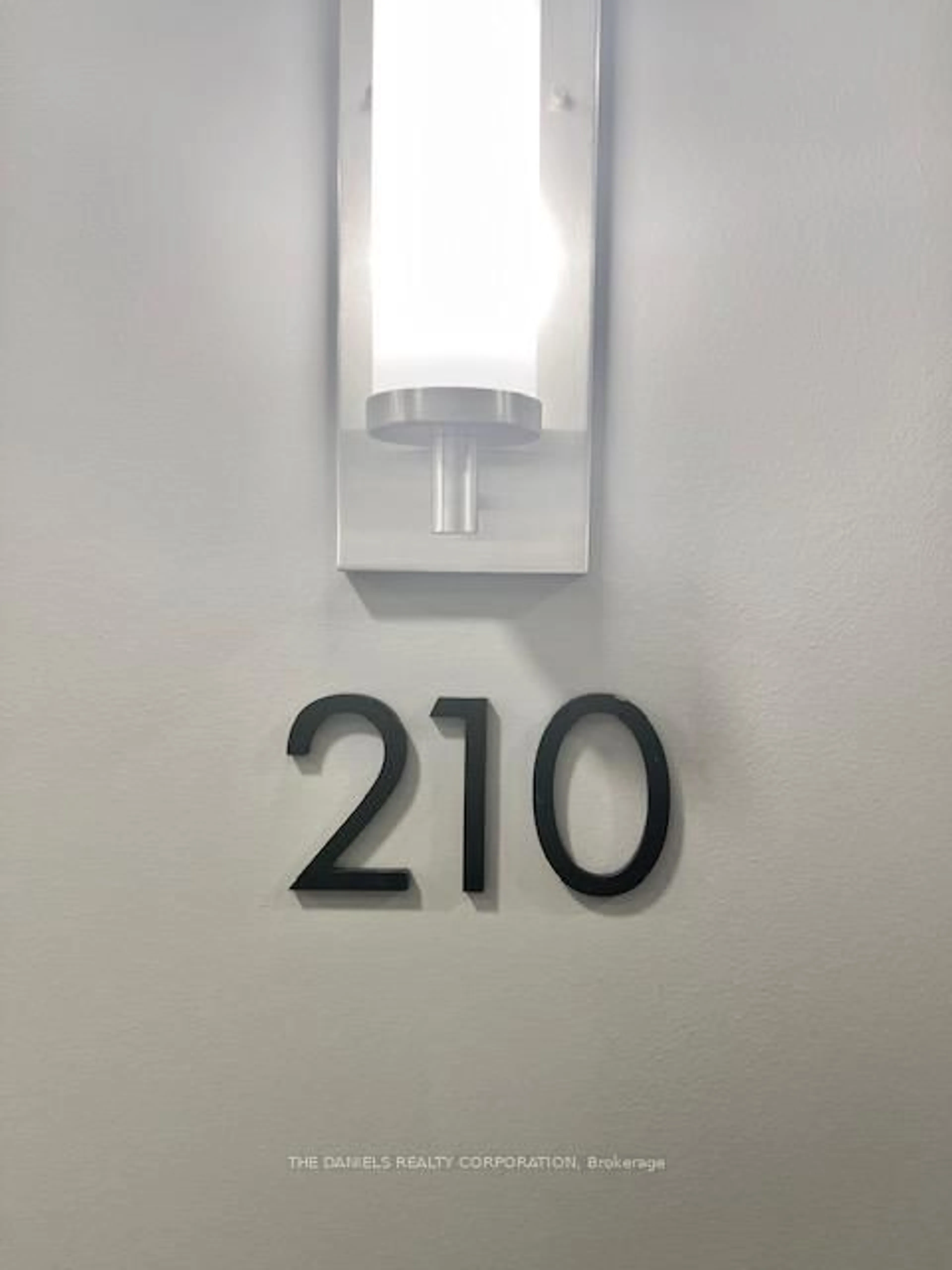 Unknown for 165 Canon Jackson Dr #210, Toronto Ontario M6M 0C4