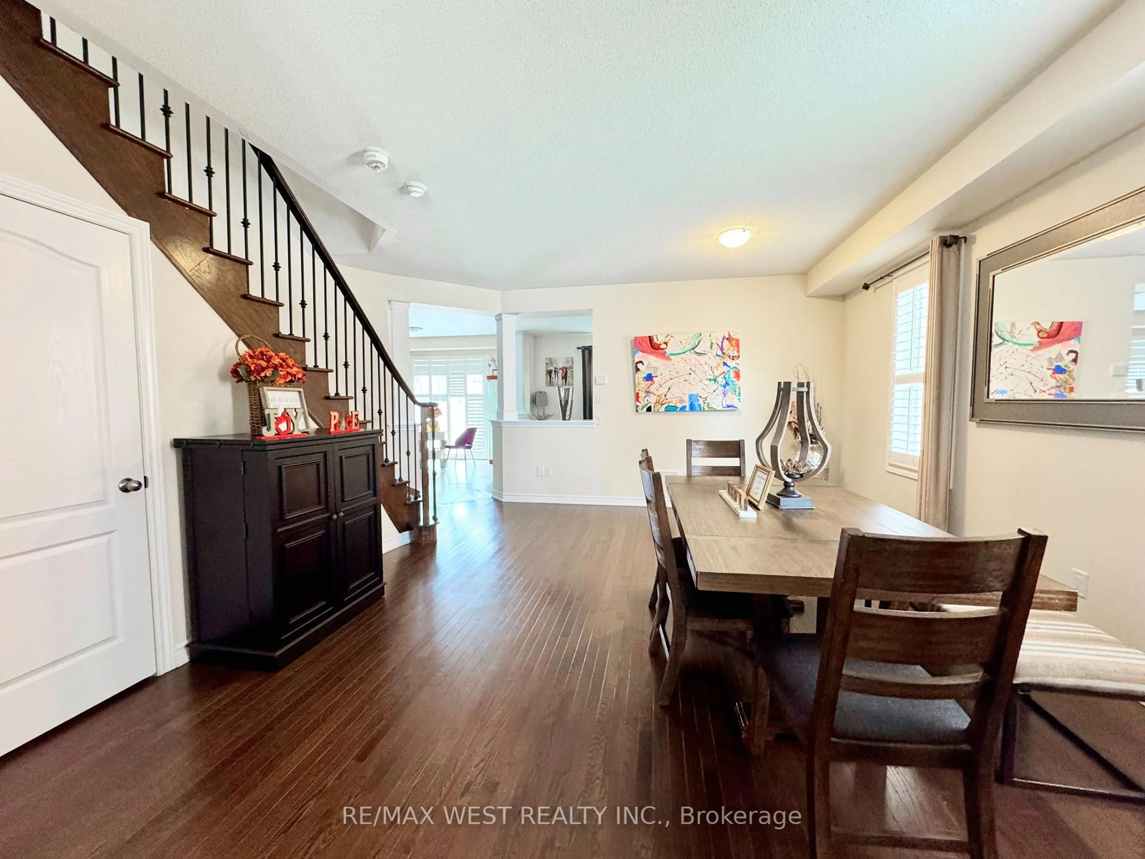 Unknown for 24 Maple Cider St, Caledon Ontario L7C 4B8