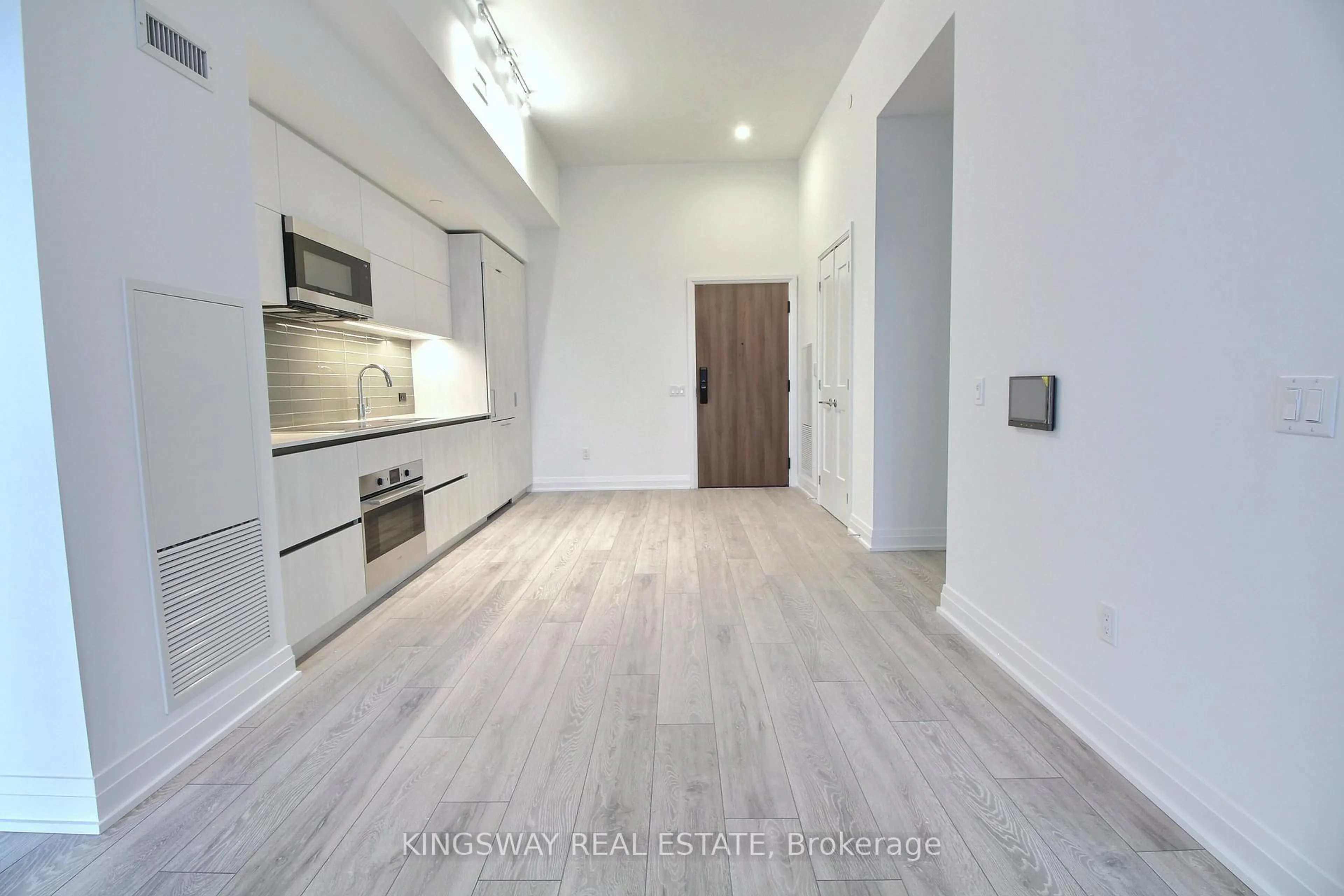 Unknown for 21 Park St #708, Mississauga Ontario L5G 1L7