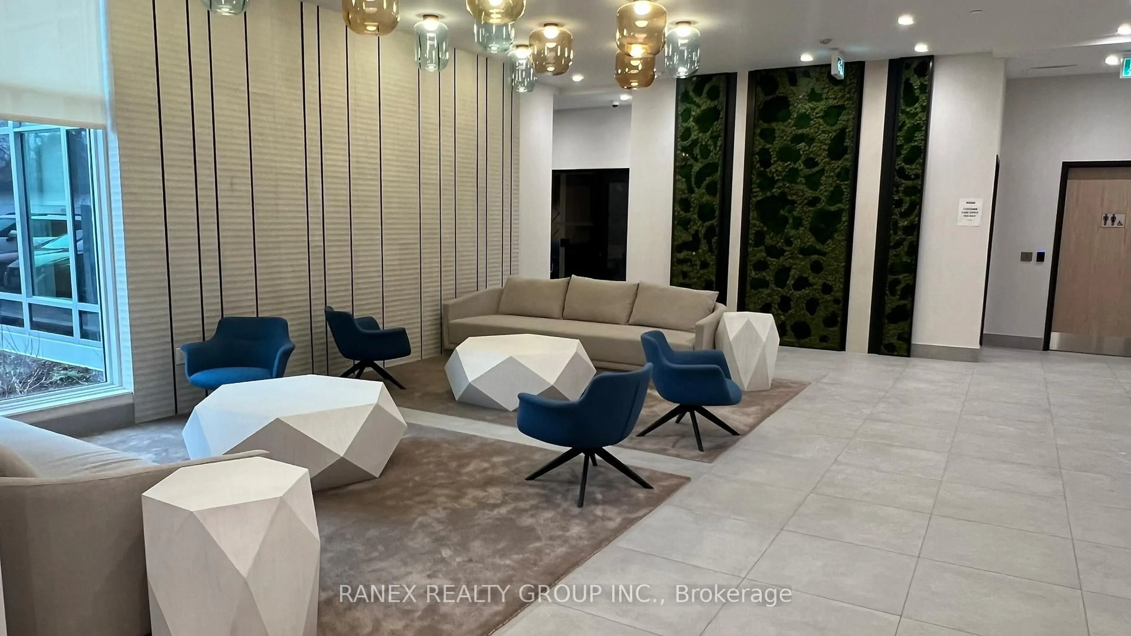 Lobby for 500 Plains Rd #206, Burlington Ontario L7T 2E1