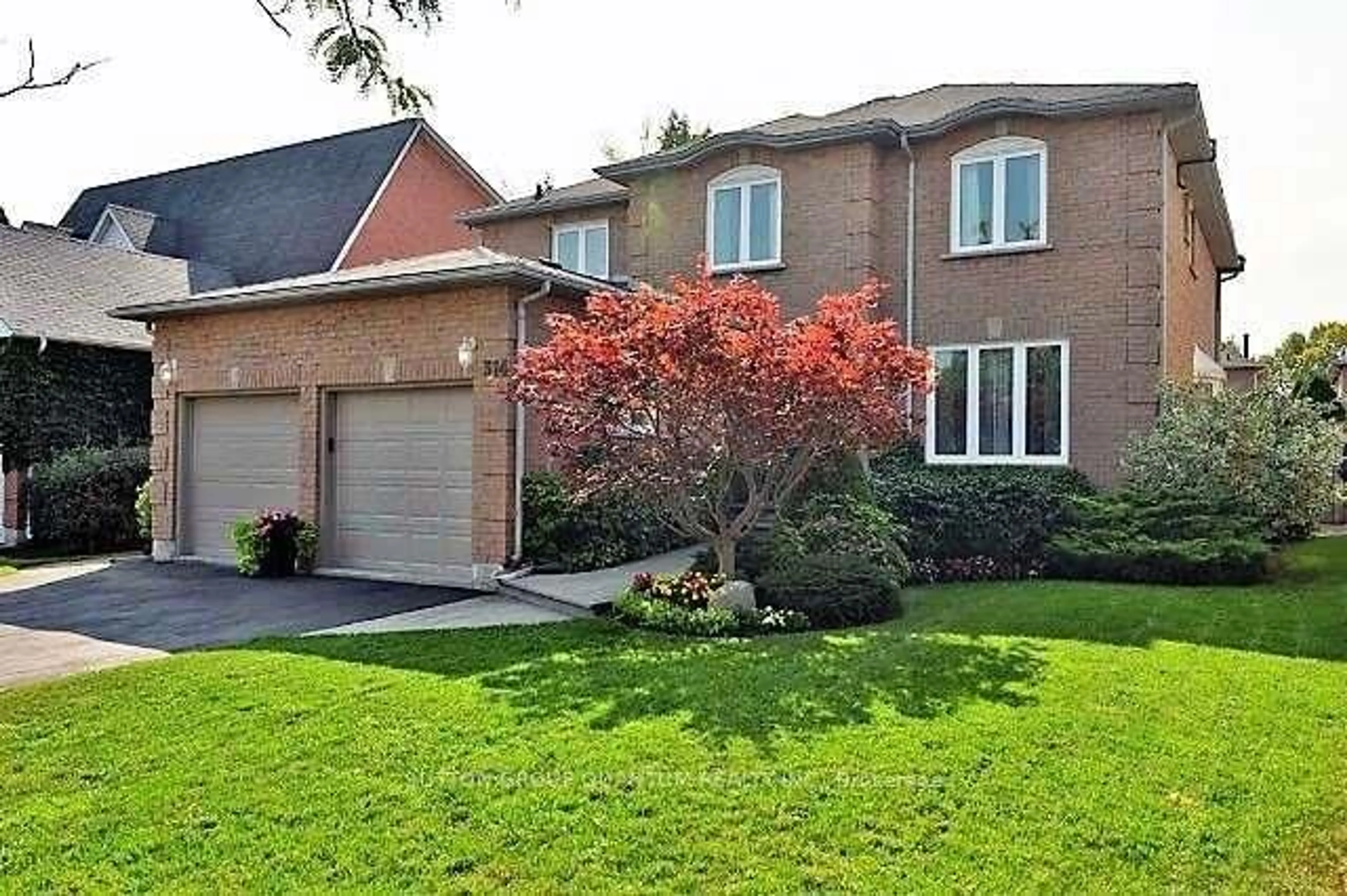 Home with brick exterior material, street for 314 Leacock Ave, Oakville Ontario L6H 5J1