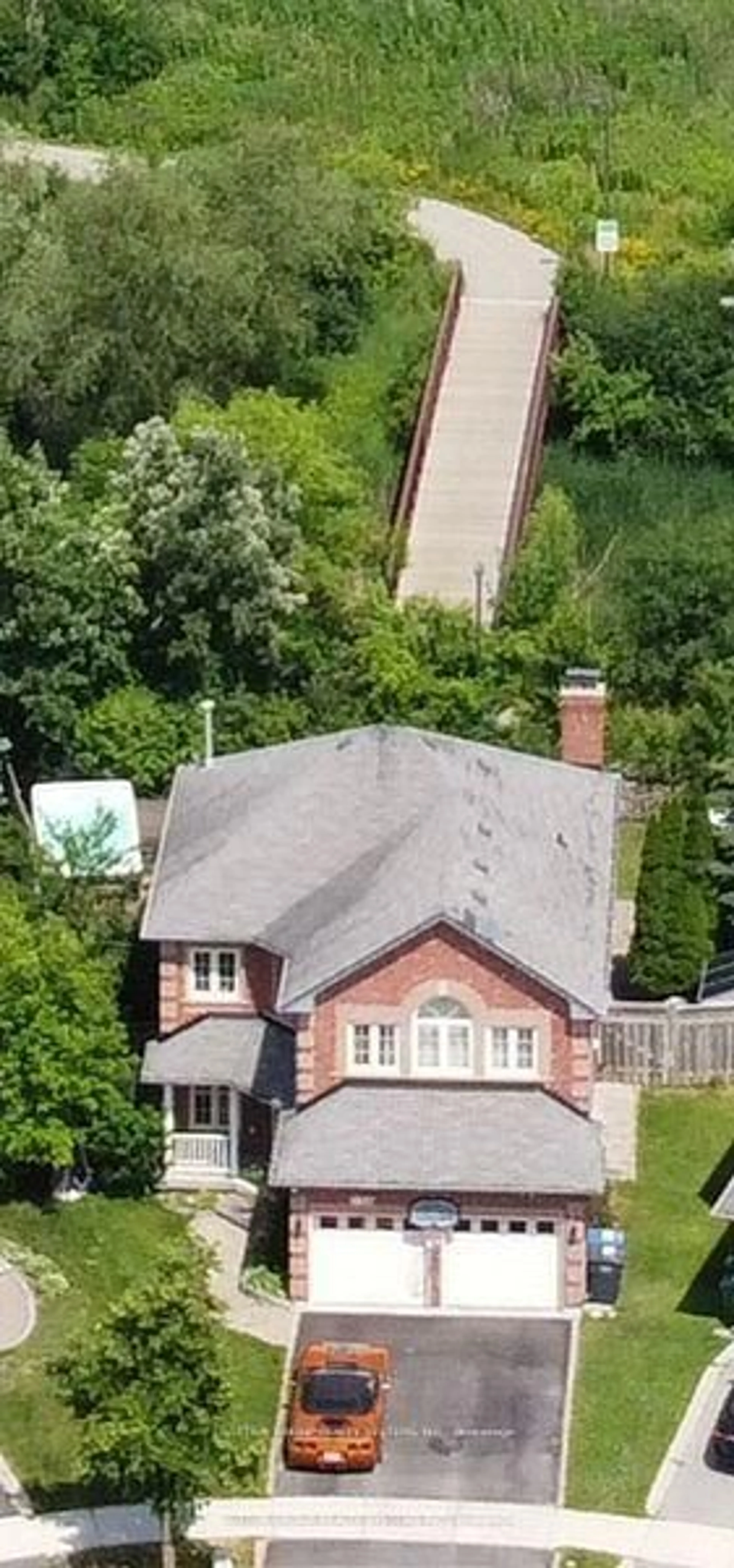 A pic from outside/outdoor area/front of a property/back of a property/a pic from drone, city buildings view from balcony for 6807 Gracefield Dr, Mississauga Ontario L5N 6T6